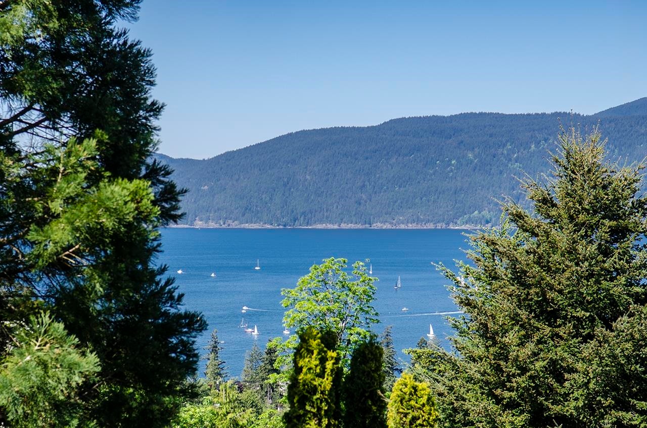 









5237


Timberfeild

Road,
West Vancouver,




BC
V7W 2Y5

