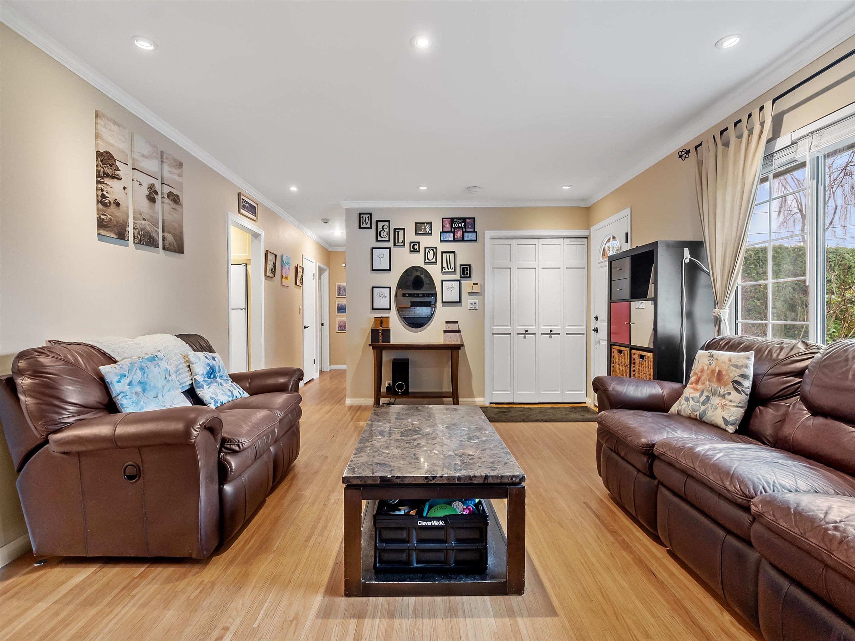 









4921


44a

Avenue,
Delta,




BC
V4K 1E6

