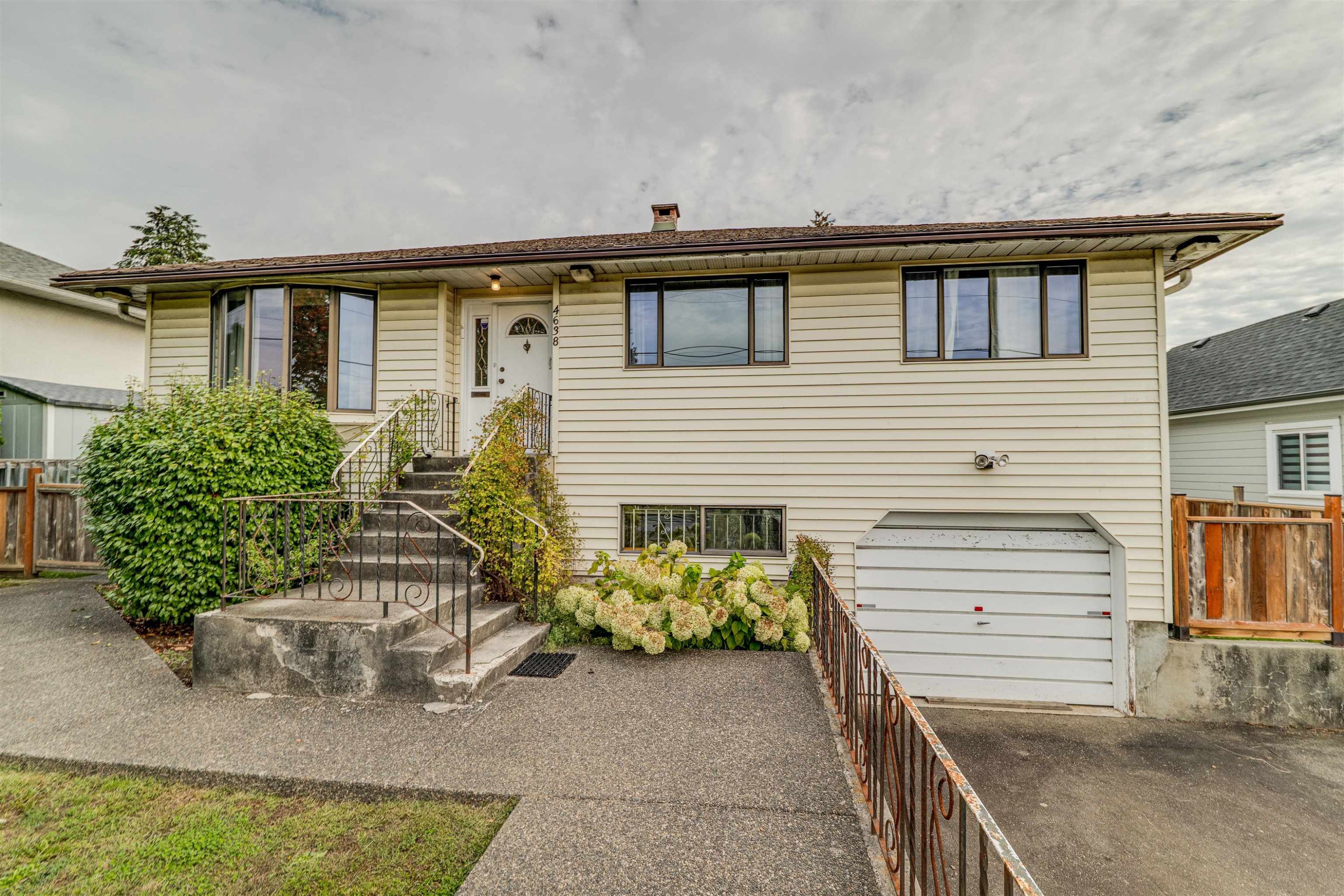 









4638


Royal Oak

Avenue,
Burnaby,




BC
V5G 3M5

