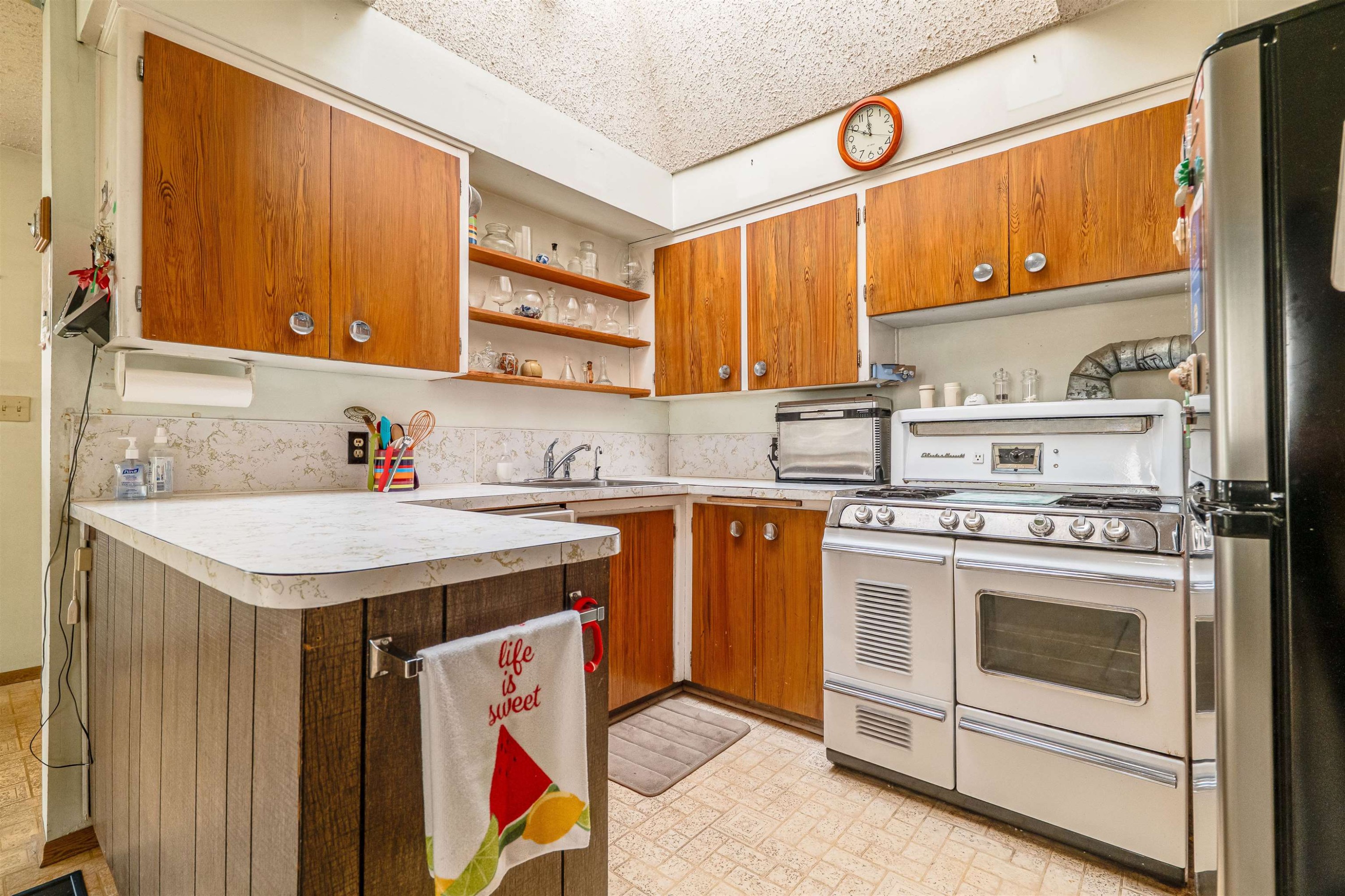 









4638


Royal Oak

Avenue,
Burnaby,




BC
V5G 3M5

