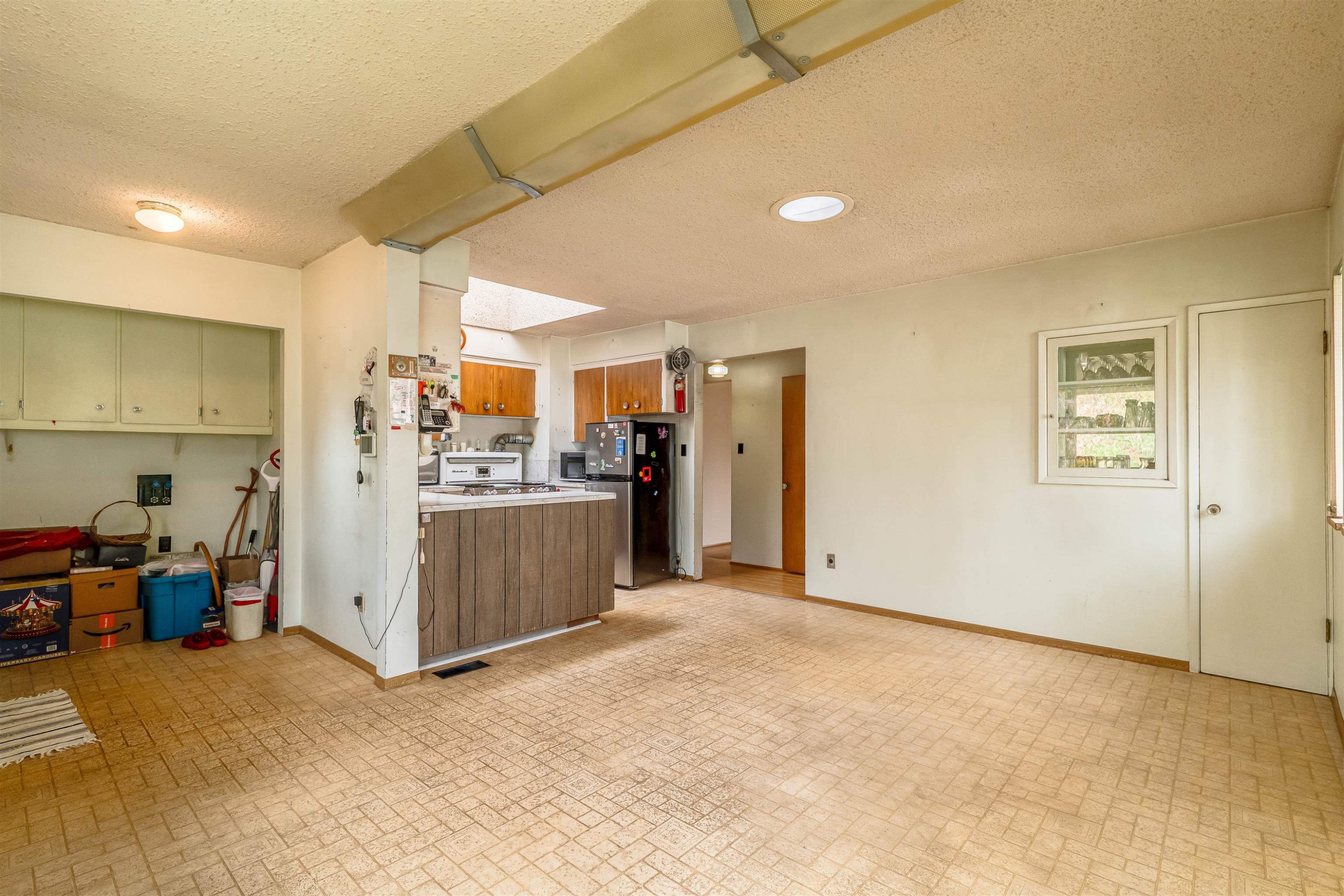 









4638


Royal Oak

Avenue,
Burnaby,




BC
V5G 3M5

