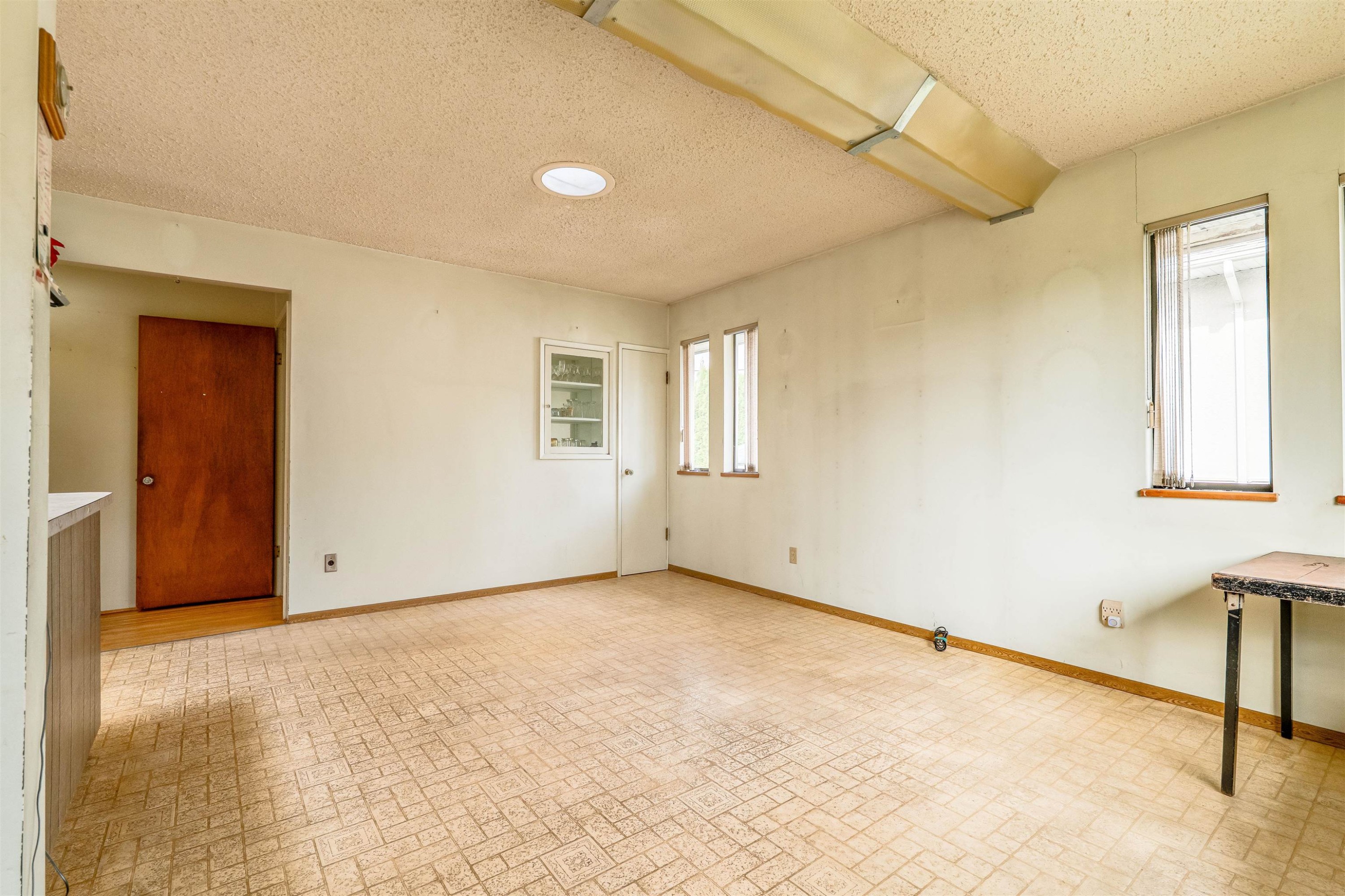 









4638


Royal Oak

Avenue,
Burnaby,




BC
V5G 3M5

