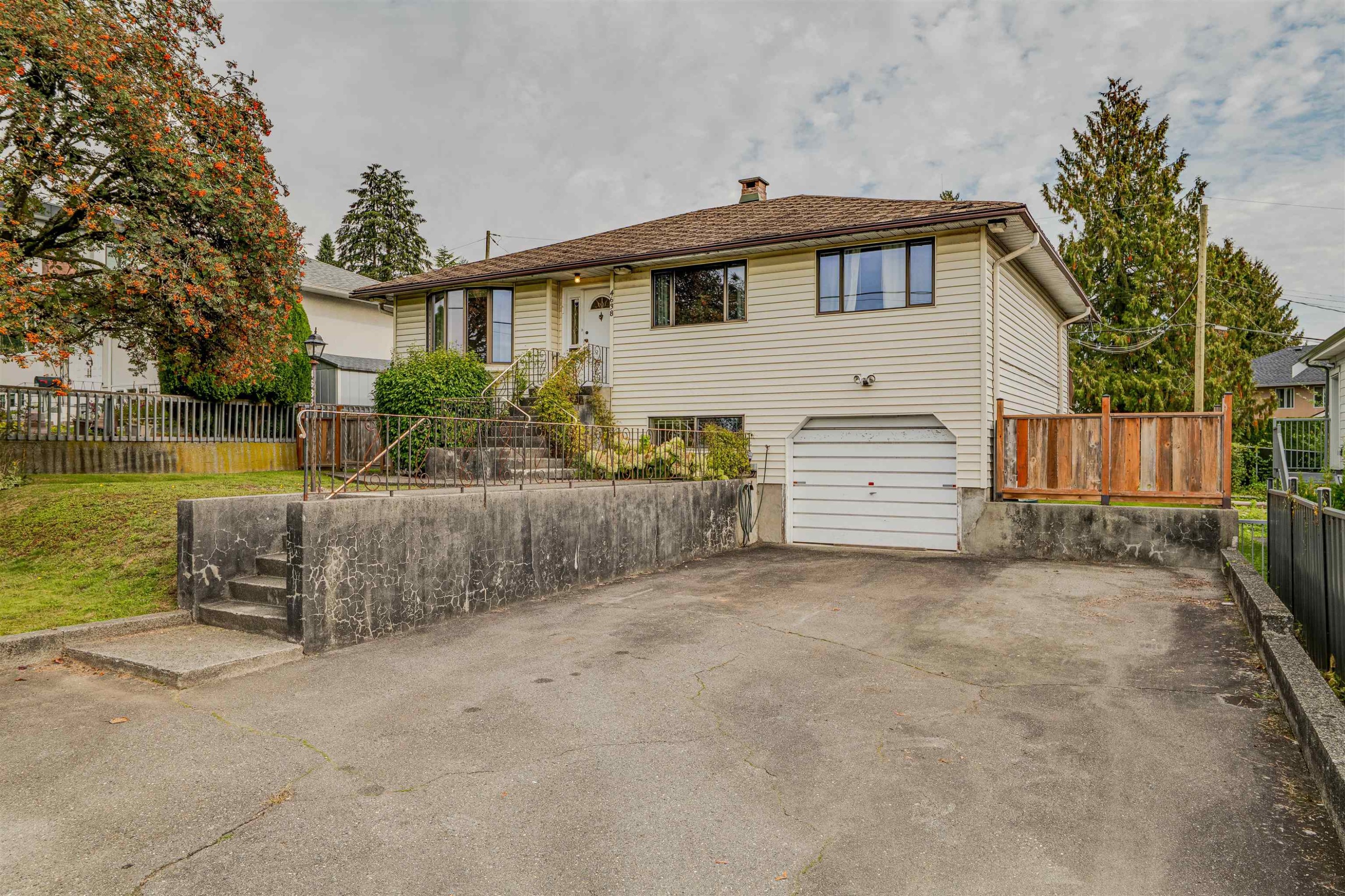 









4638


Royal Oak

Avenue,
Burnaby,




BC
V5G 3M5

