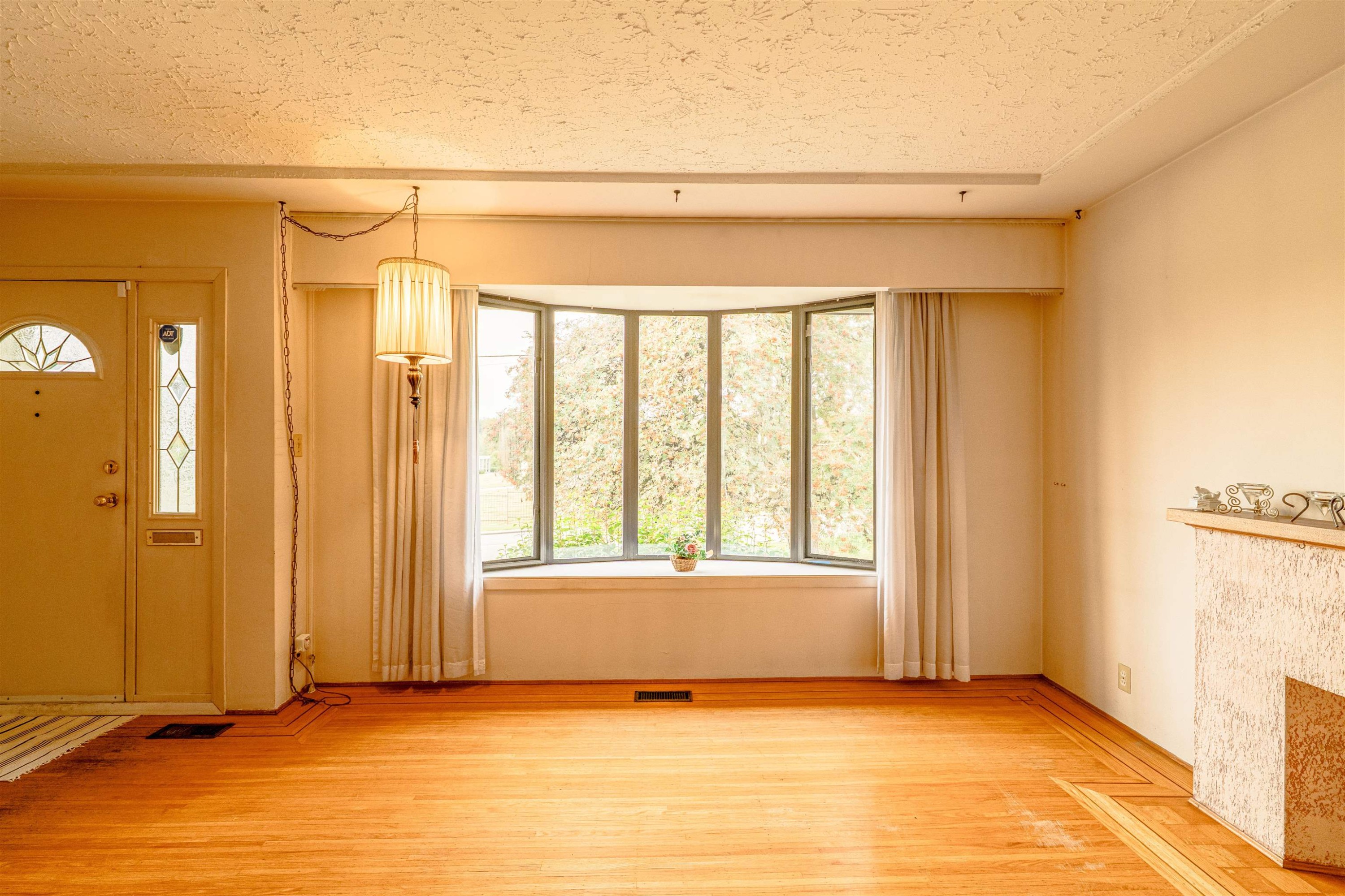 









4638


Royal Oak

Avenue,
Burnaby,




BC
V5G 3M5

