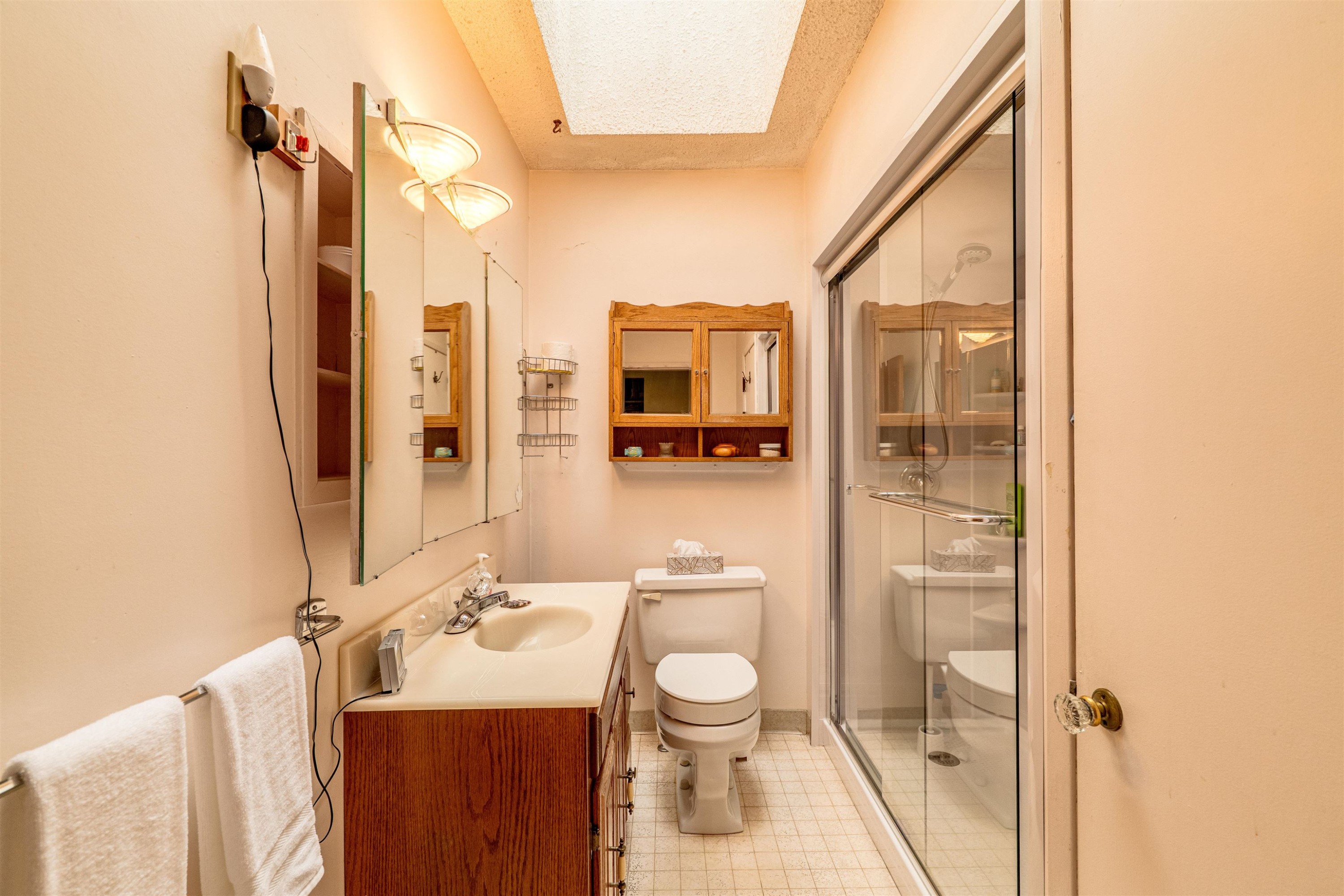 









4638


Royal Oak

Avenue,
Burnaby,




BC
V5G 3M5

