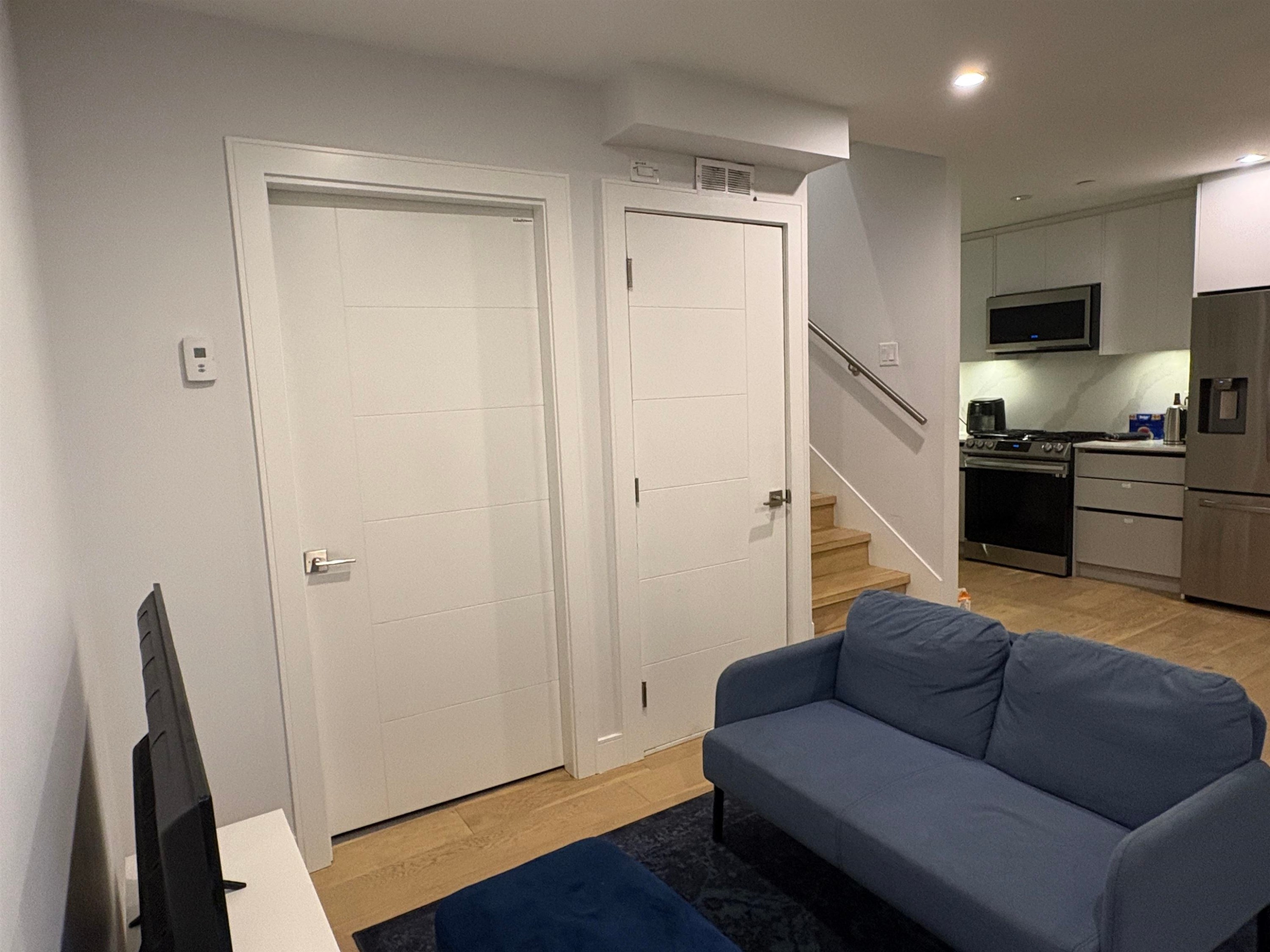 









3429


Dundas

Street,
Vancouver,




BC
V5K 1R9

