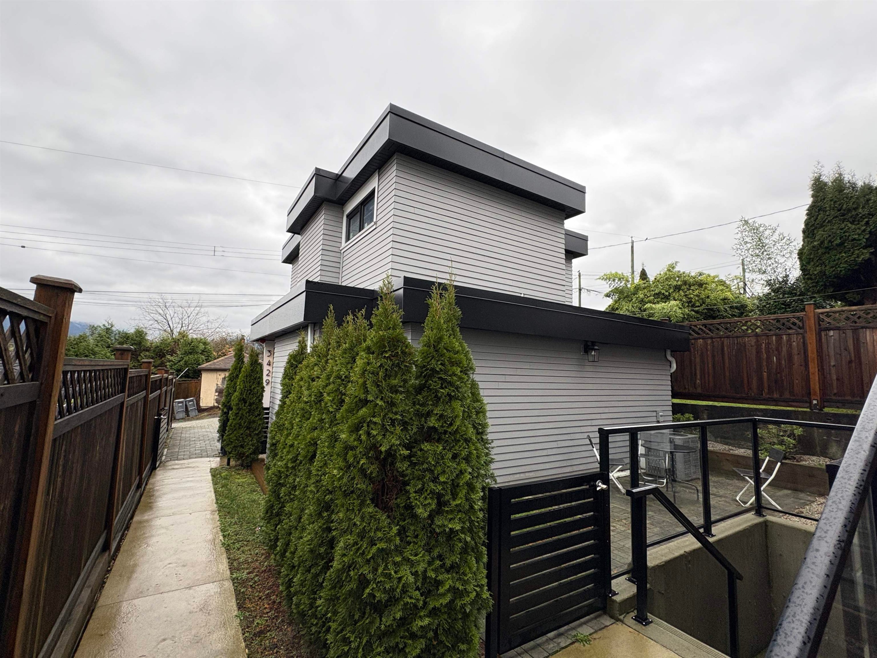 









3429


Dundas

Street,
Vancouver,




BC
V5K 1R9

