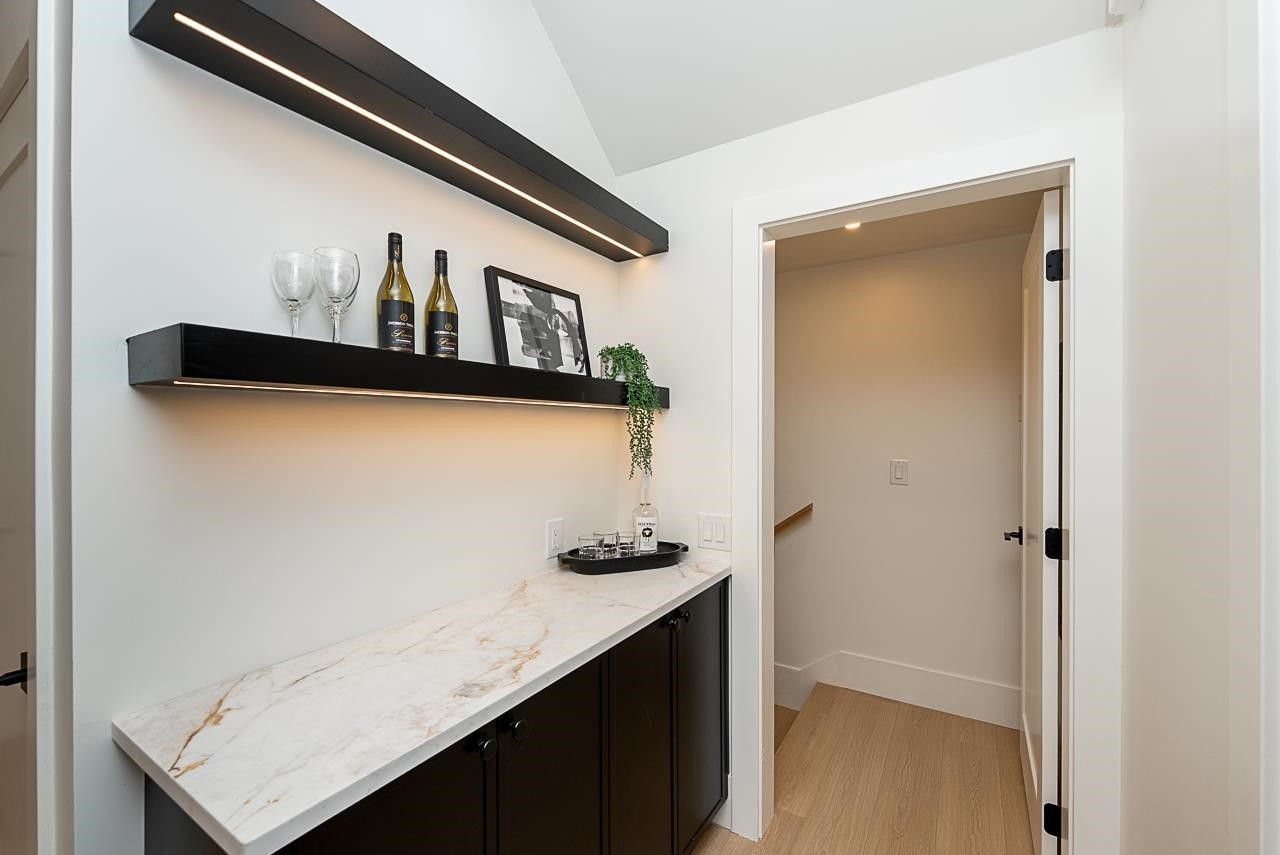 









646


Girard

Avenue, 101,
Coquitlam,




BC
V3K 1S8

