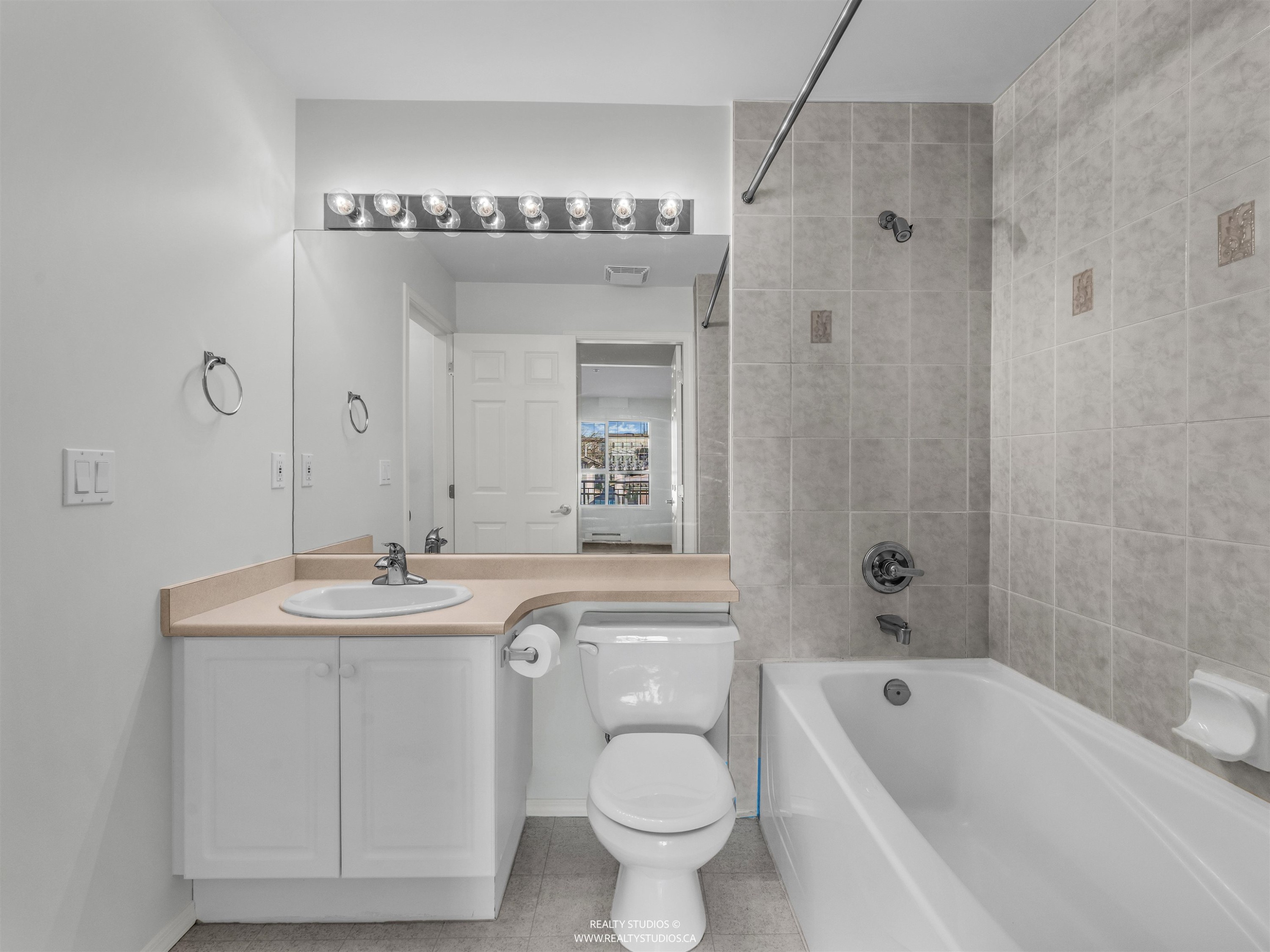 









2393


Welcher

Avenue, 201,
Port Coquitlam,




BC
V3C 1X6

