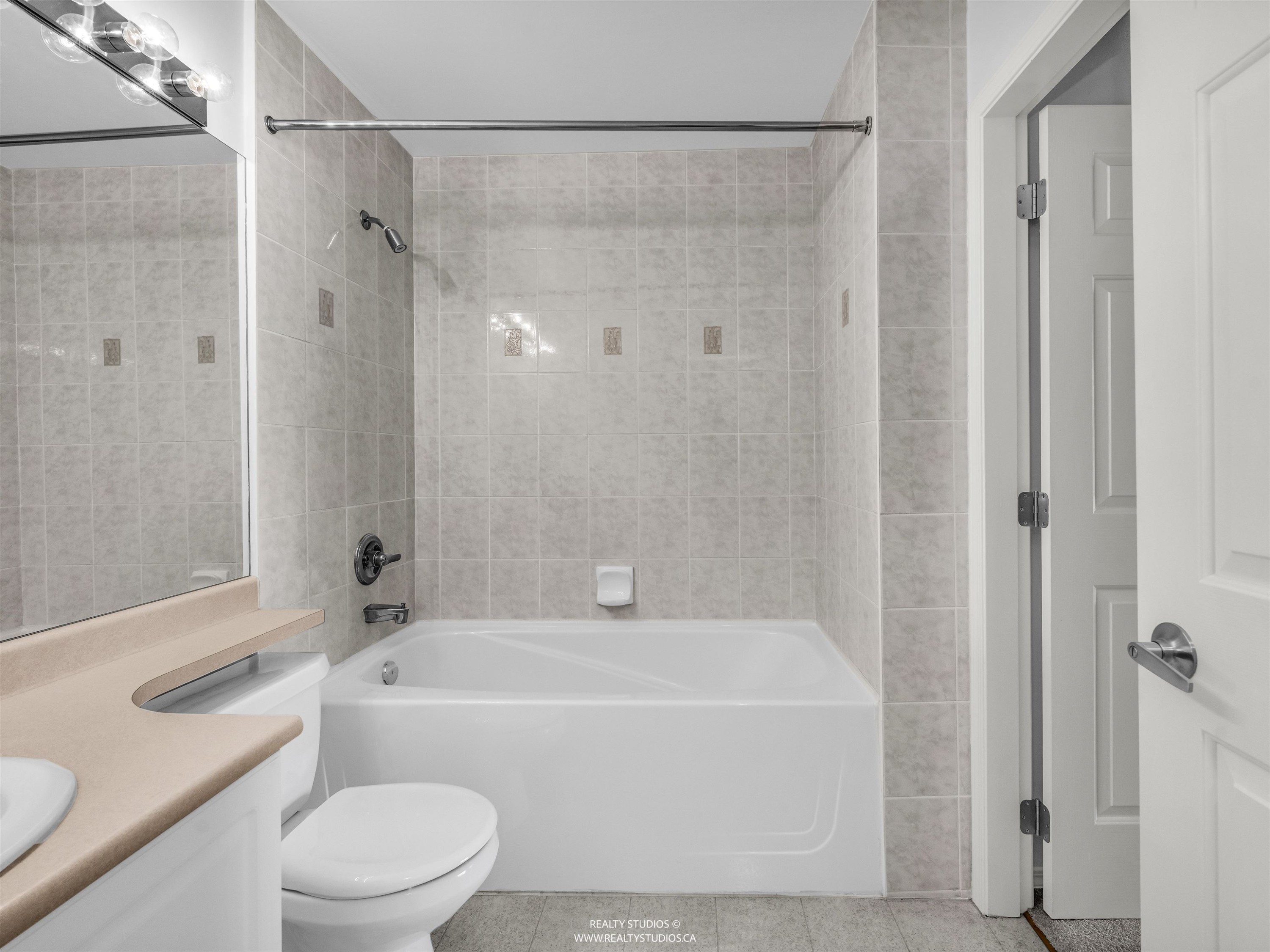 









2393


Welcher

Avenue, 201,
Port Coquitlam,




BC
V3C 1X6

