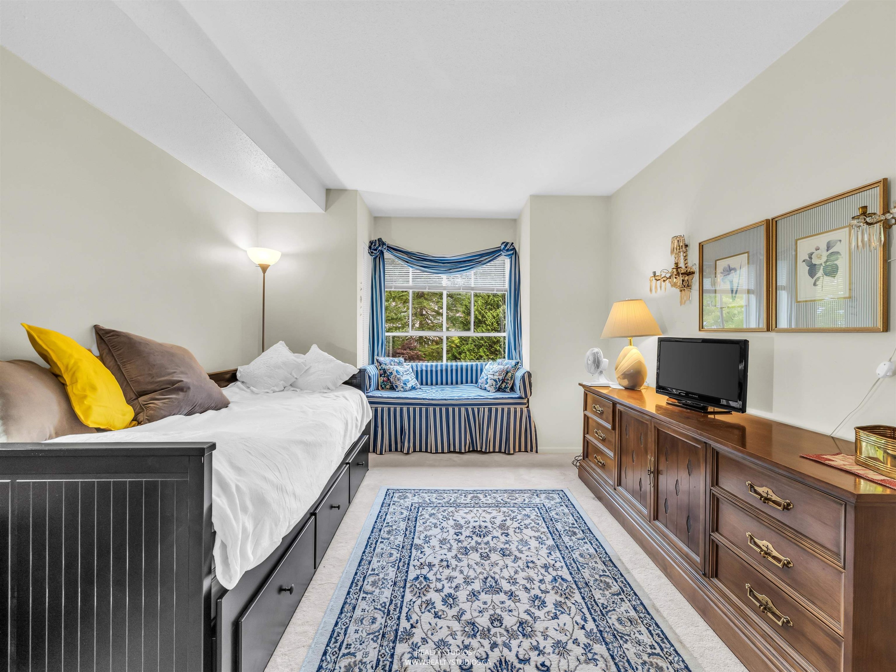 









3670


Banff

Court, 302,
North Vancouver,




BC
V7H 2Y7

