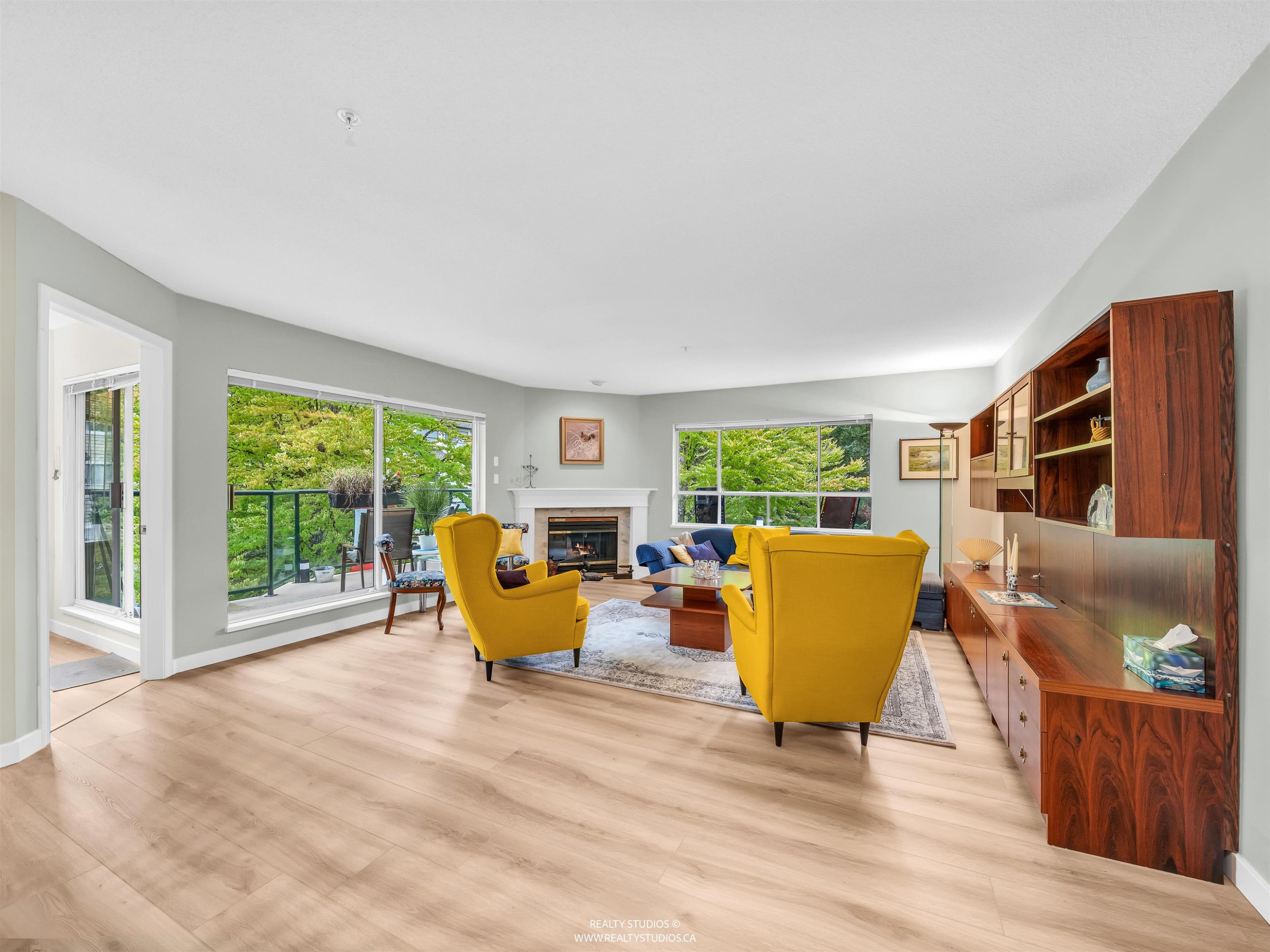 









3670


Banff

Court, 302,
North Vancouver,




BC
V7H 2Y7

