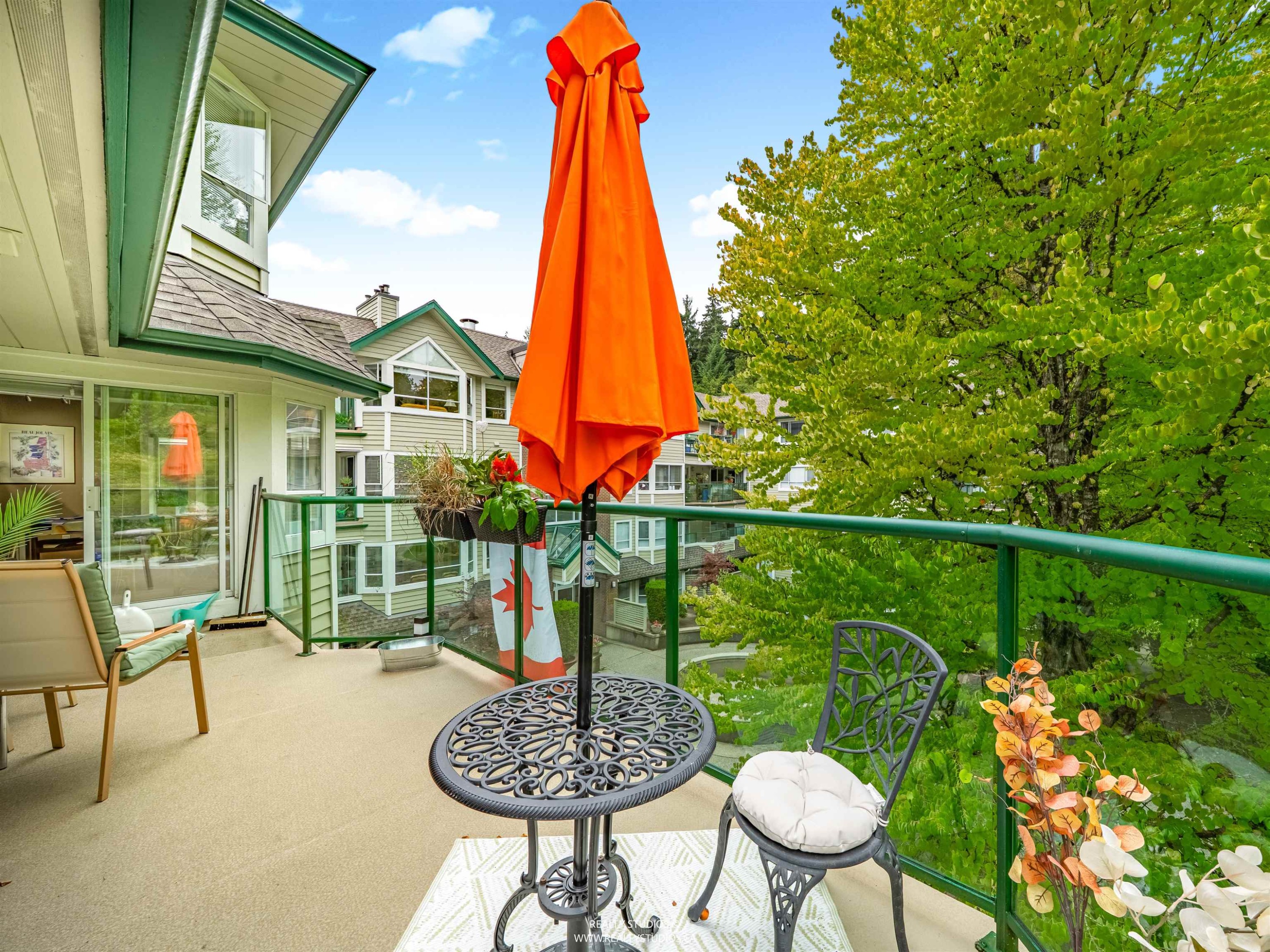 









3670


Banff

Court, 302,
North Vancouver,




BC
V7H 2Y7

