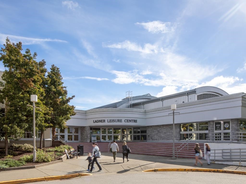 









4732


60b

Street, 48,
Delta,




BC
V4K 3L1

