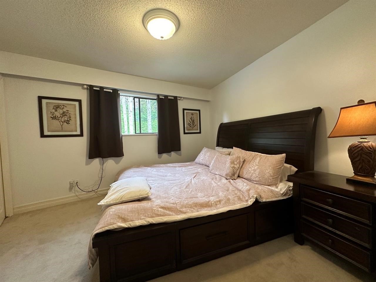 









1359


Whitby

Road,
West Vancouver,




BC
V7S 2N4

