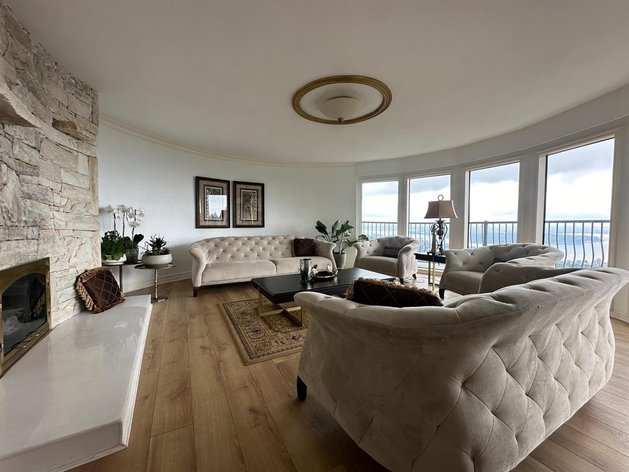 









1359


Whitby

Road,
West Vancouver,




BC
V7S 2N4

