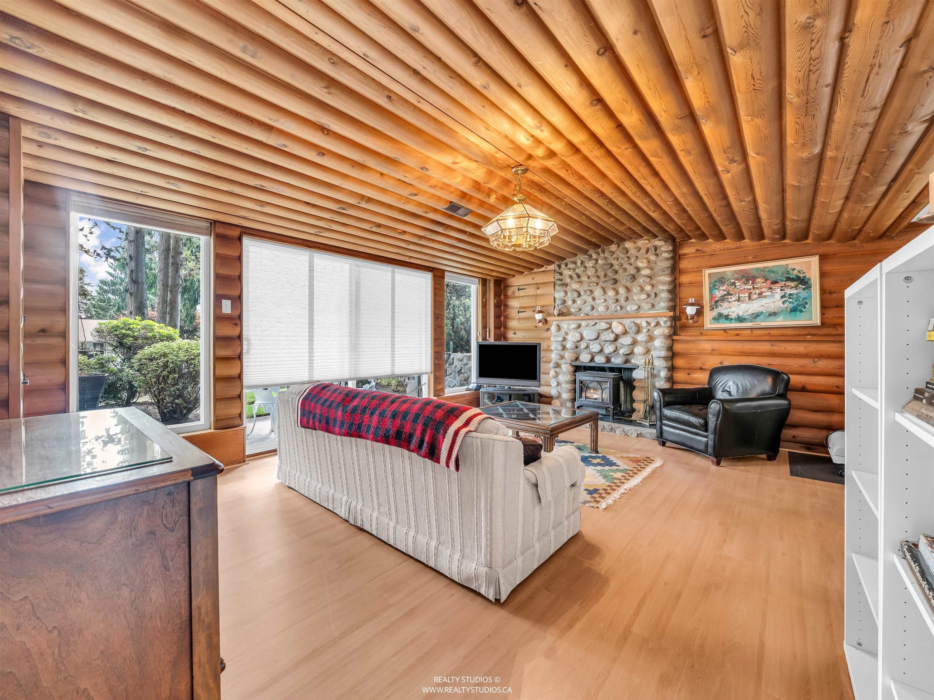 









1202


Bracknell

Crescent,
North Vancouver,




BC
V7R 1V3

