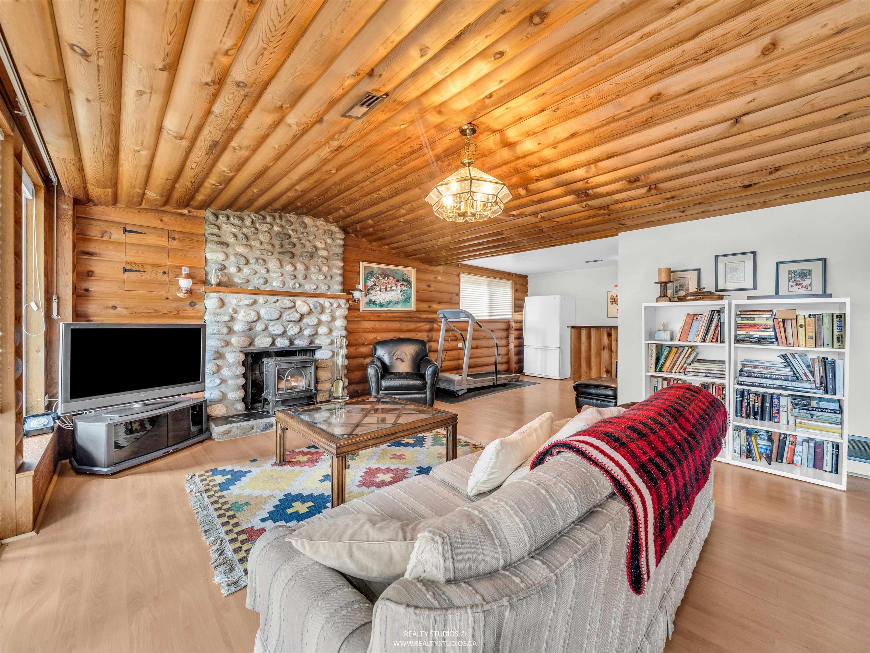 









1202


Bracknell

Crescent,
North Vancouver,




BC
V7R 1V3

