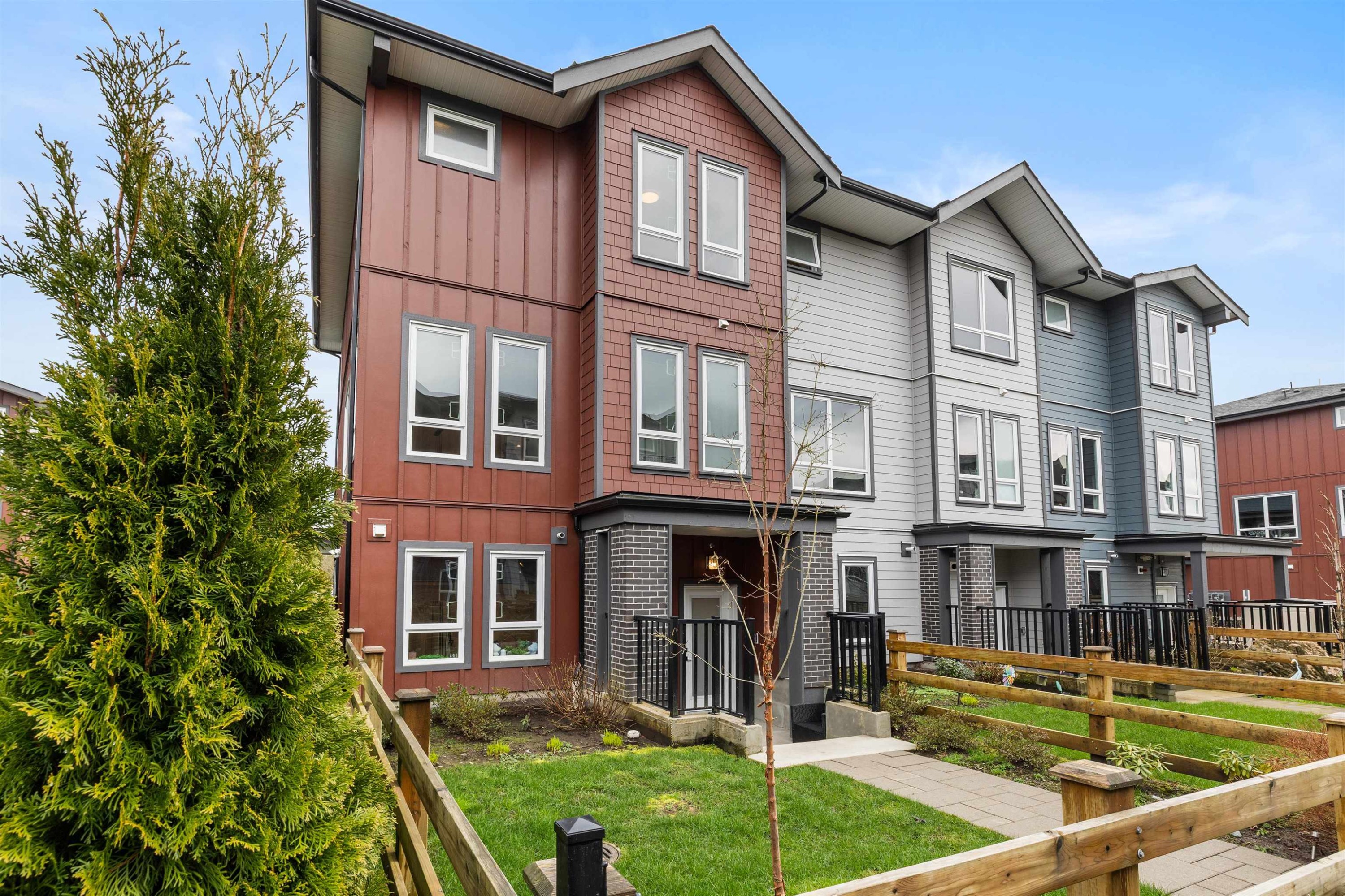 









11851


232

Street, 8,
Maple Ridge,




BC
V2X 6S8

