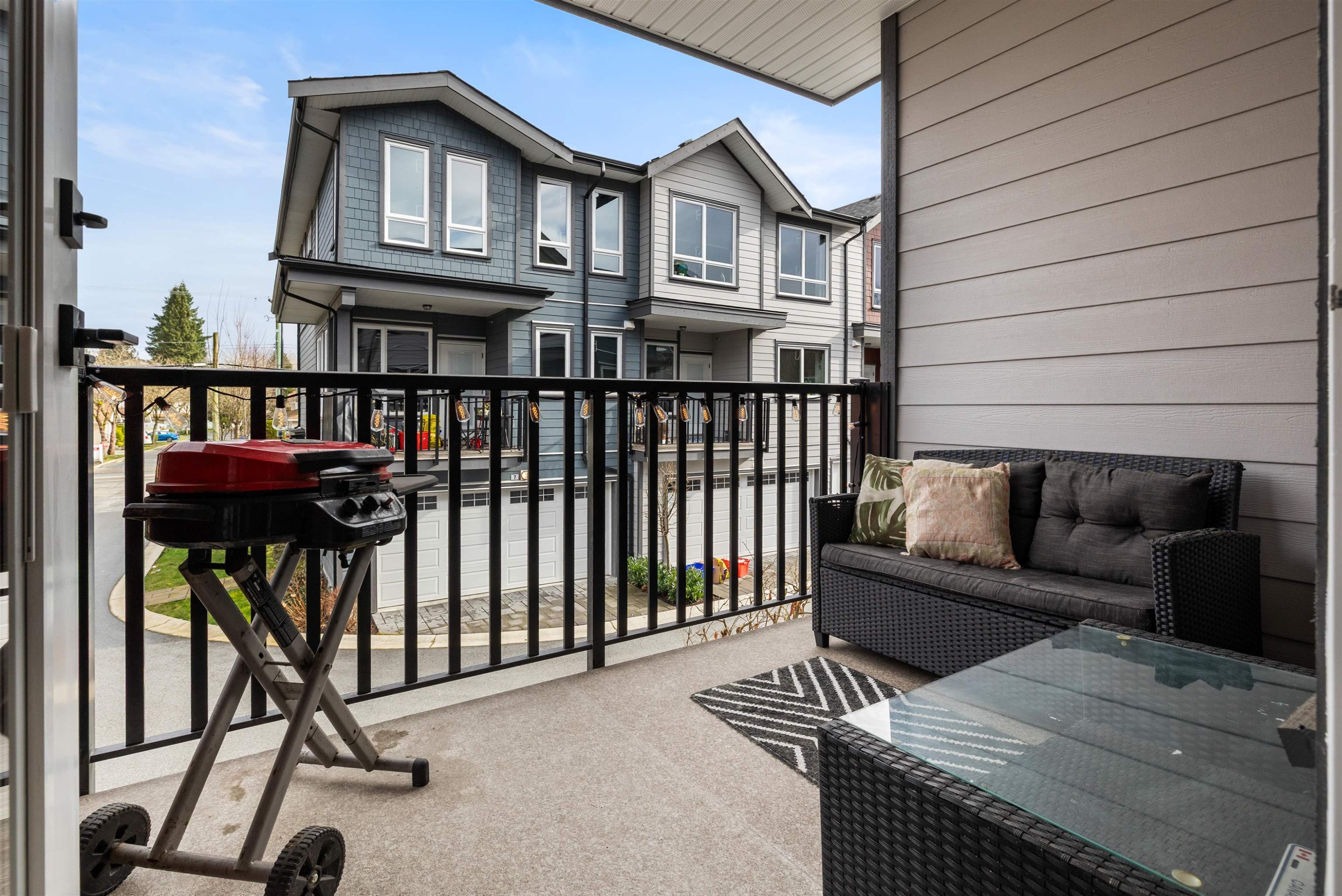 









11851


232

Street, 8,
Maple Ridge,




BC
V2X 6S8

