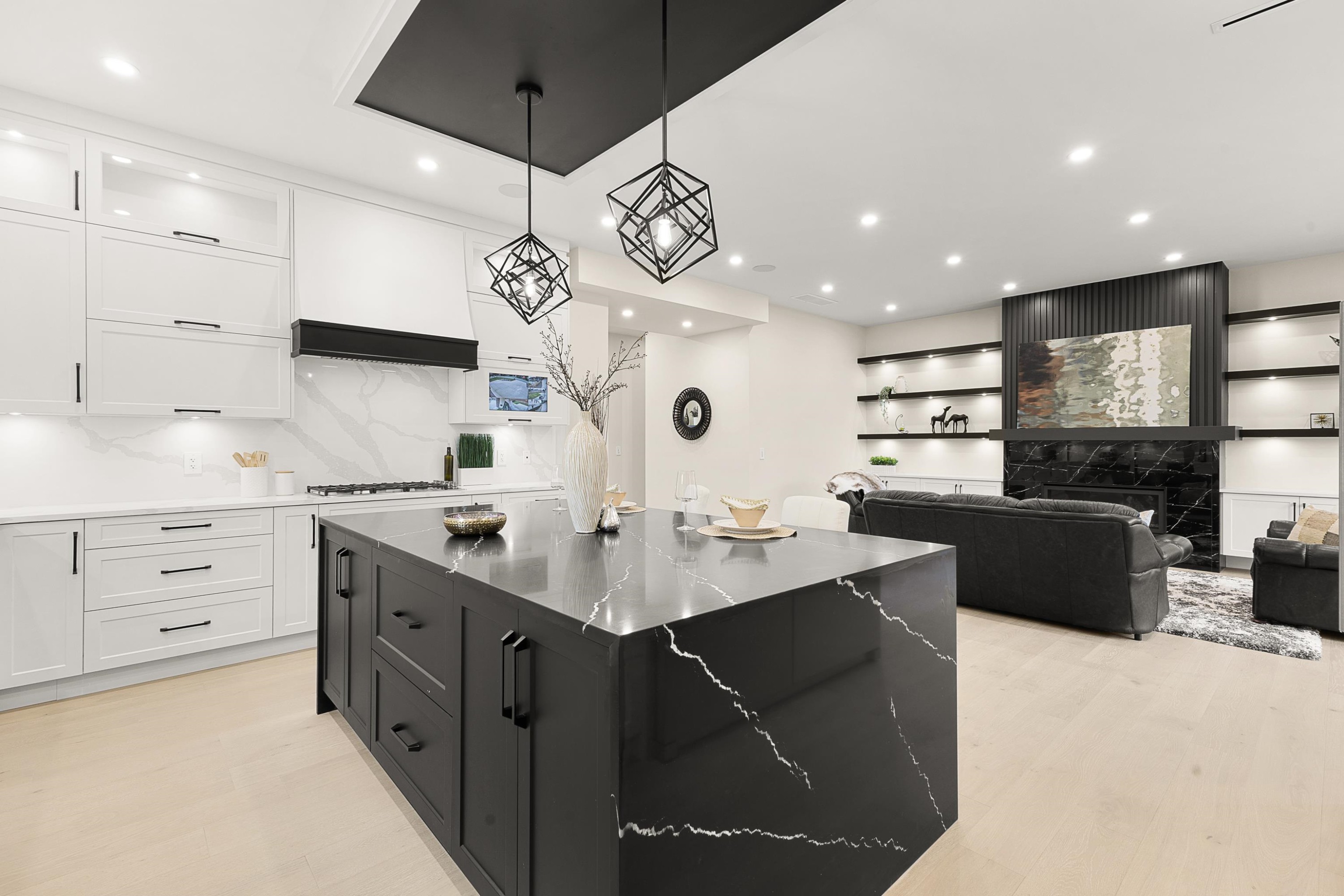 









841


Rondeau

Street,
Coquitlam,




BC
V3J 5Z4

