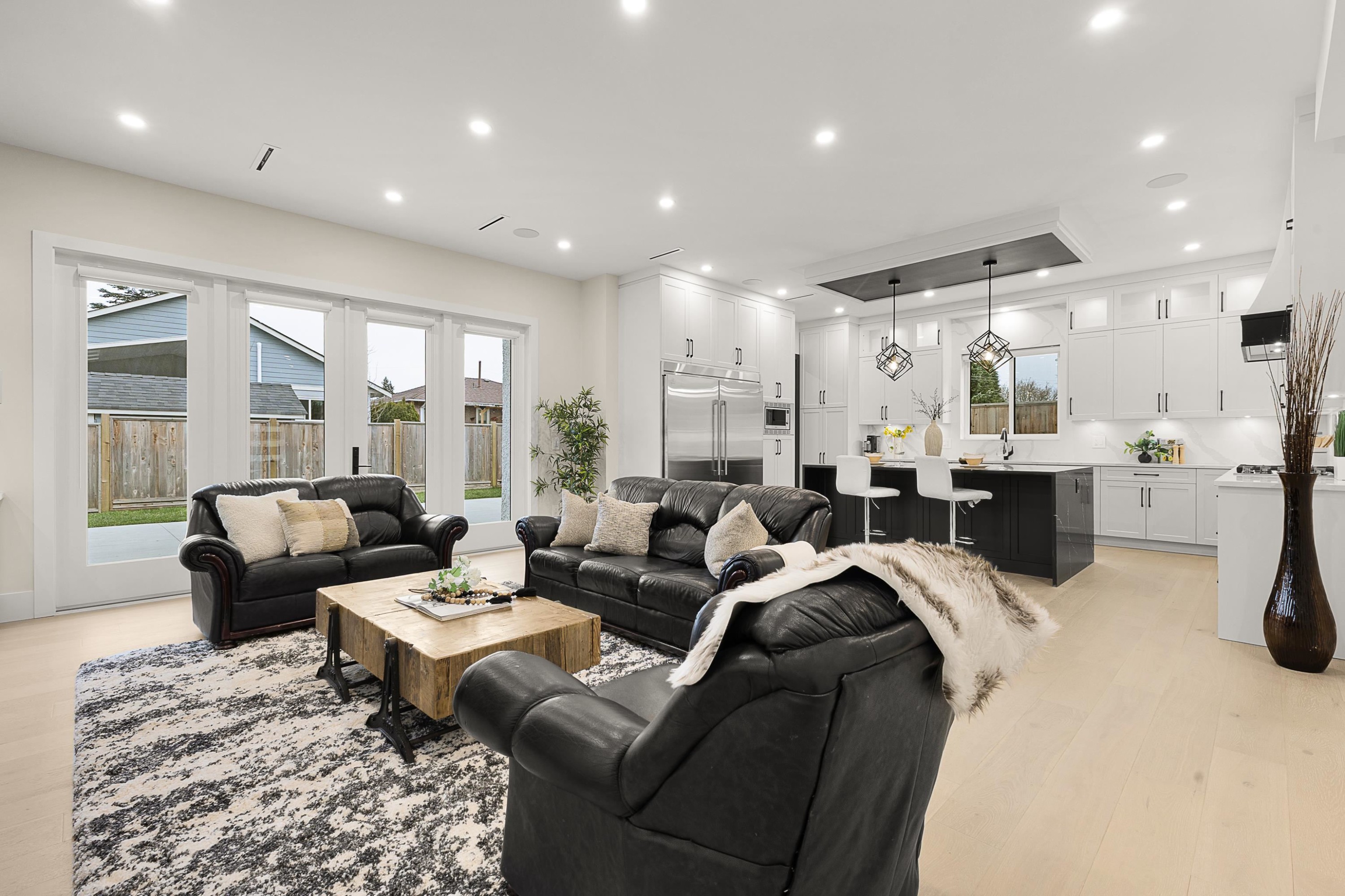 









841


Rondeau

Street,
Coquitlam,




BC
V3J 5Z4

