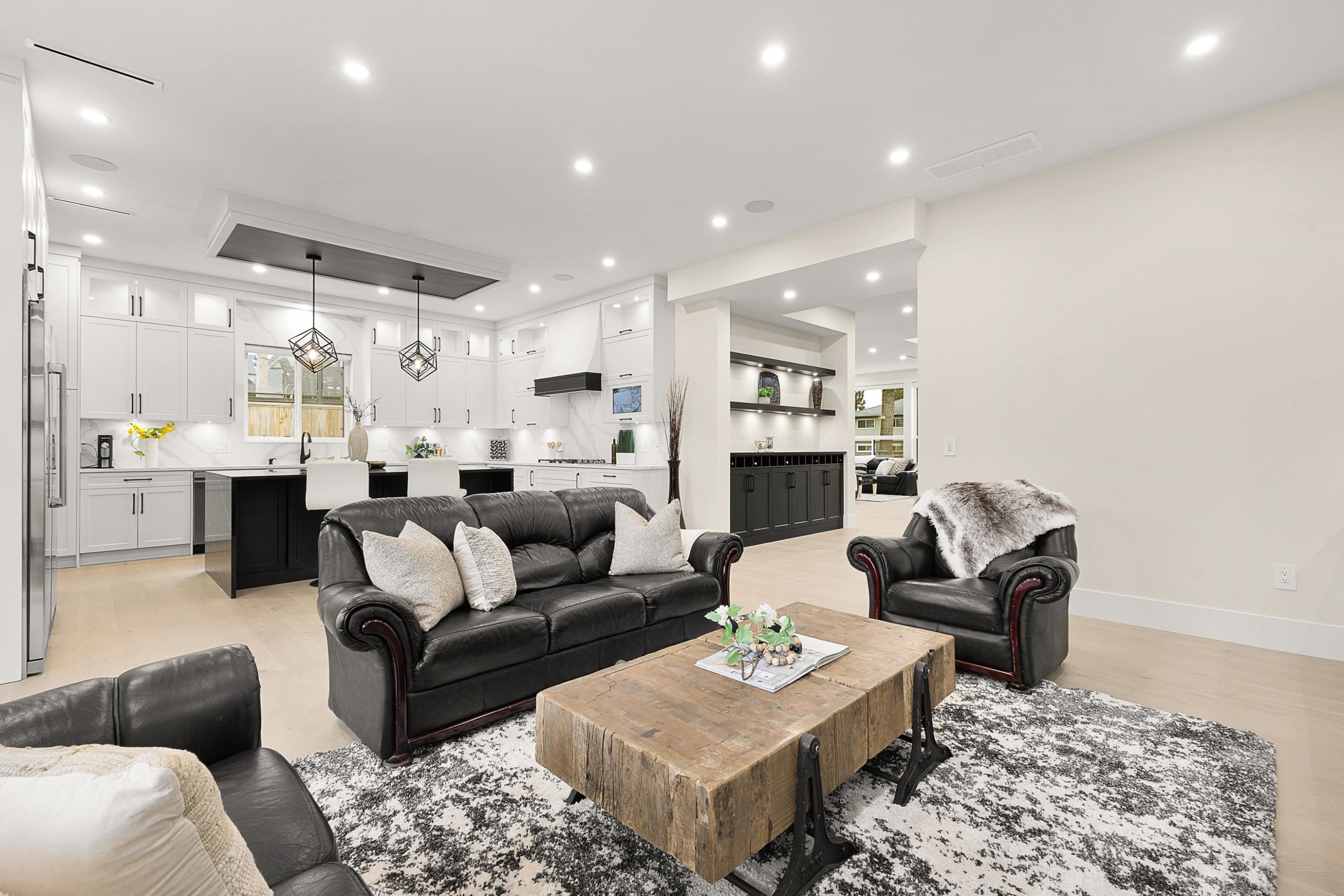 









841


Rondeau

Street,
Coquitlam,




BC
V3J 5Z4

