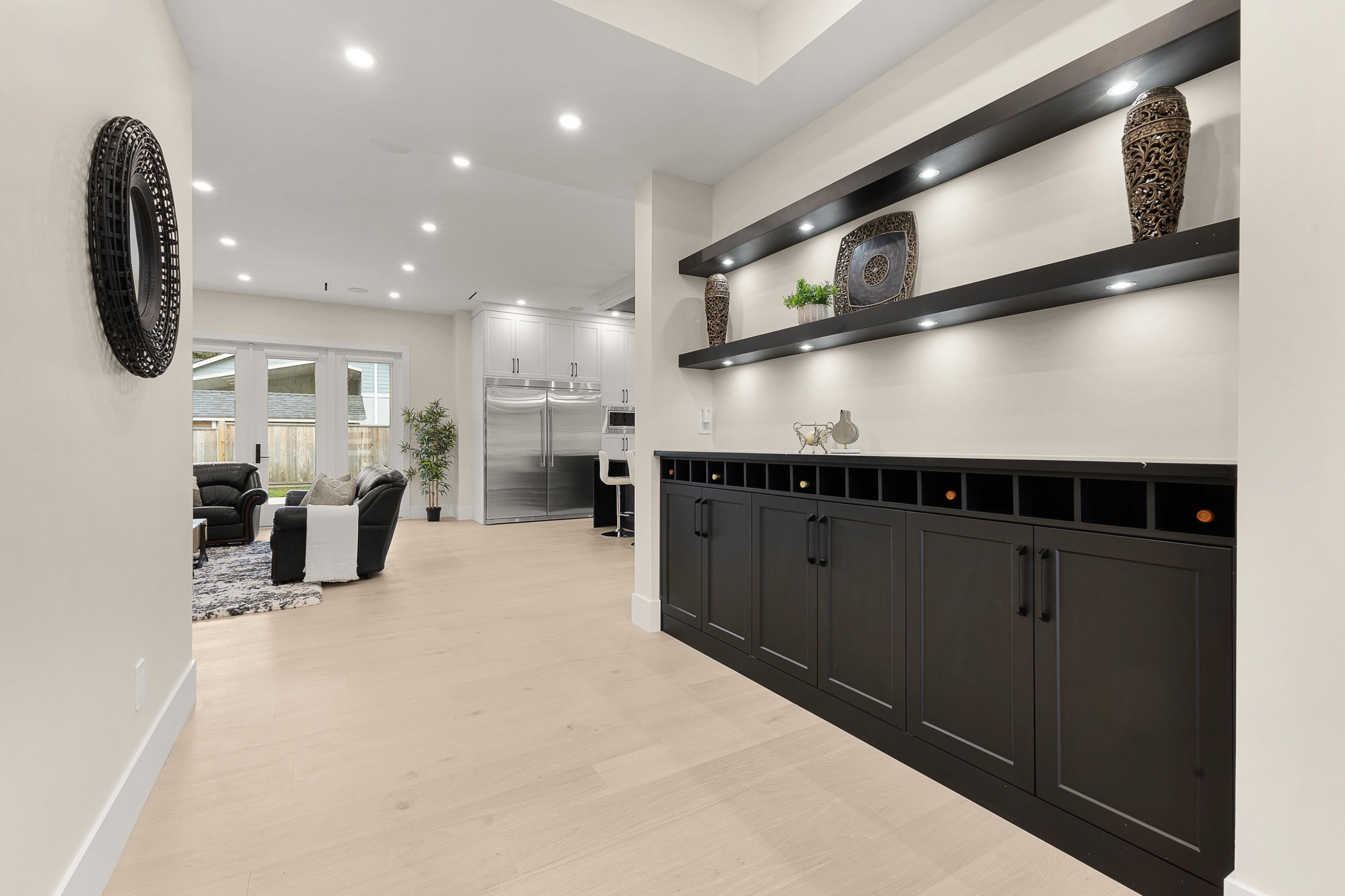 









841


Rondeau

Street,
Coquitlam,




BC
V3J 5Z4

