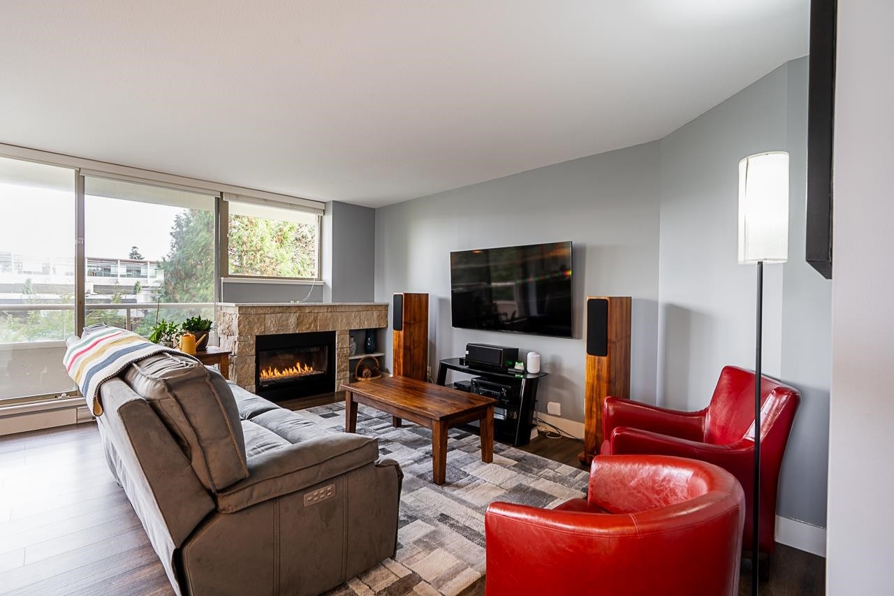 









728


Farrow

Street, 402,
Coquitlam,




BC
V3J 3S6

