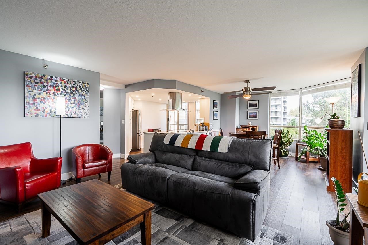 









728


Farrow

Street, 402,
Coquitlam,




BC
V3J 3S6

