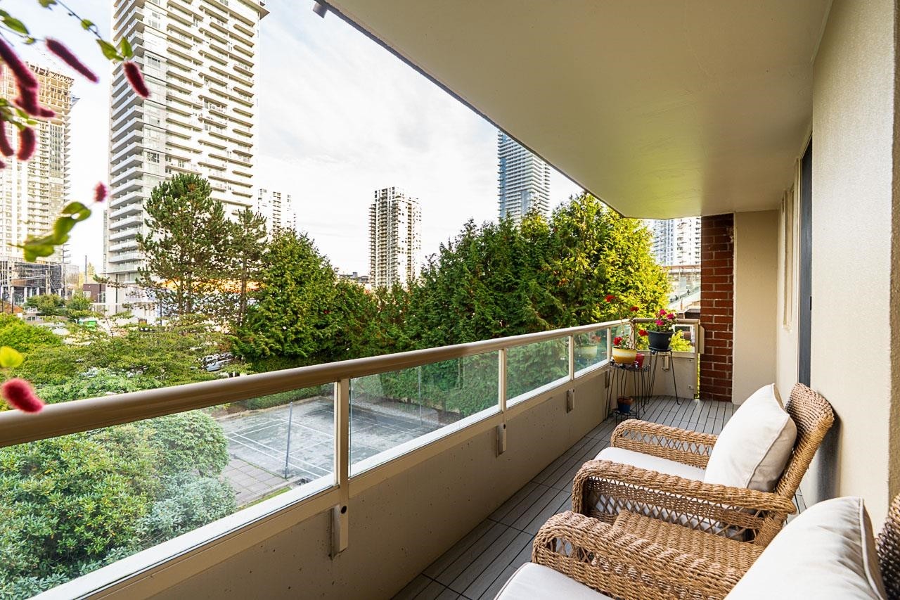 









728


Farrow

Street, 402,
Coquitlam,




BC
V3J 3S6

