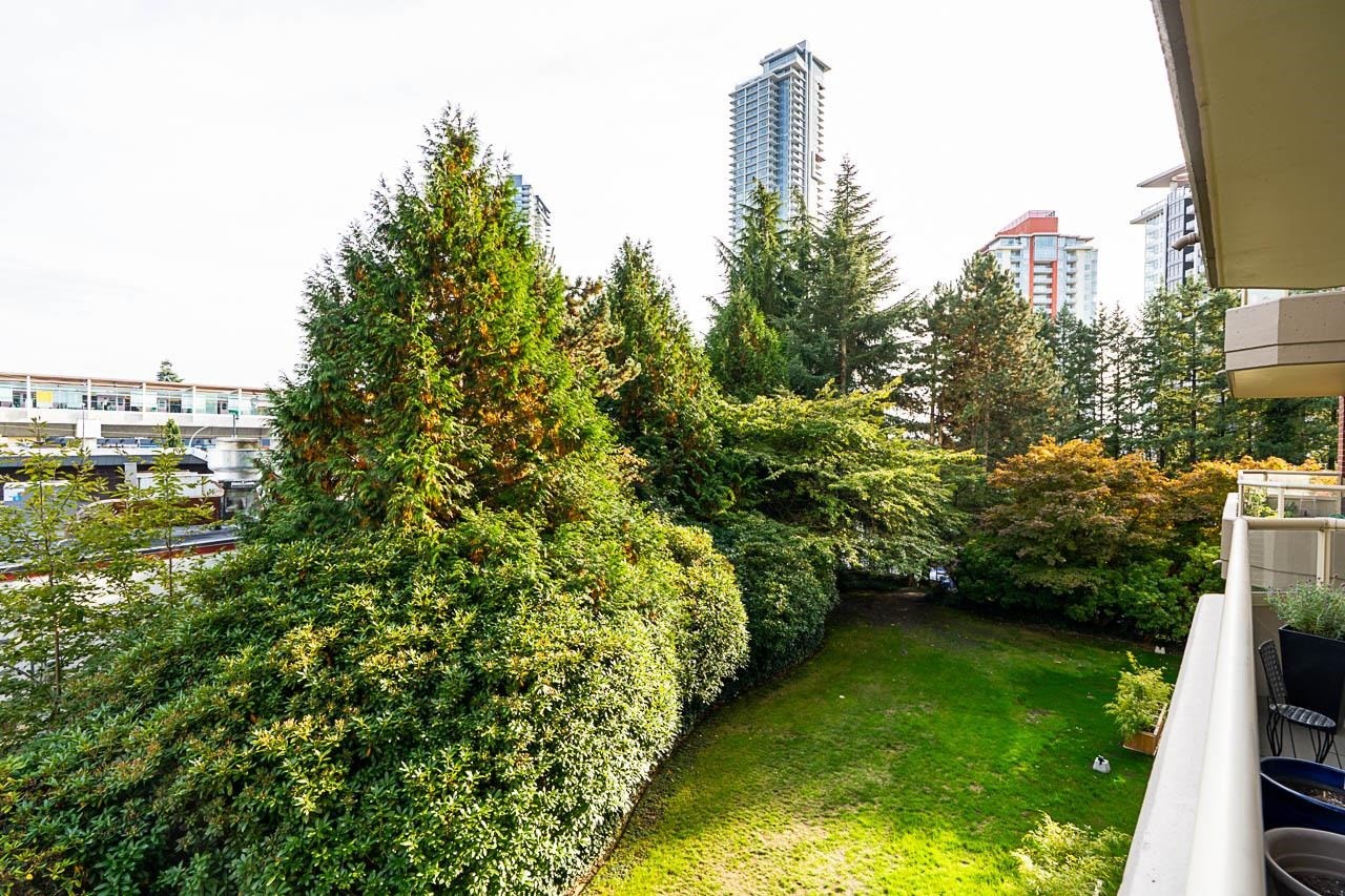 









728


Farrow

Street, 402,
Coquitlam,




BC
V3J 3S6

