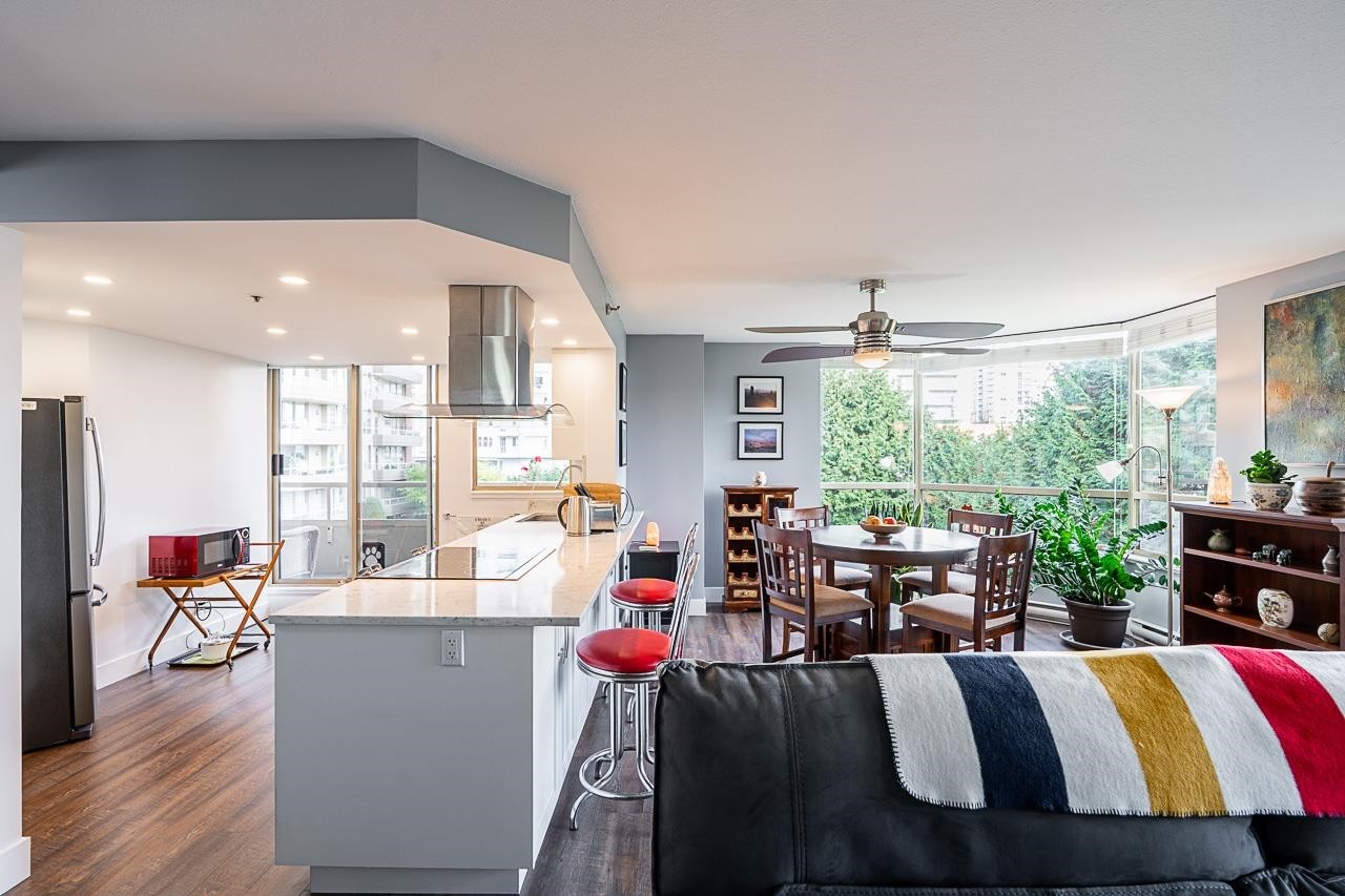 









728


Farrow

Street, 402,
Coquitlam,




BC
V3J 3S6

