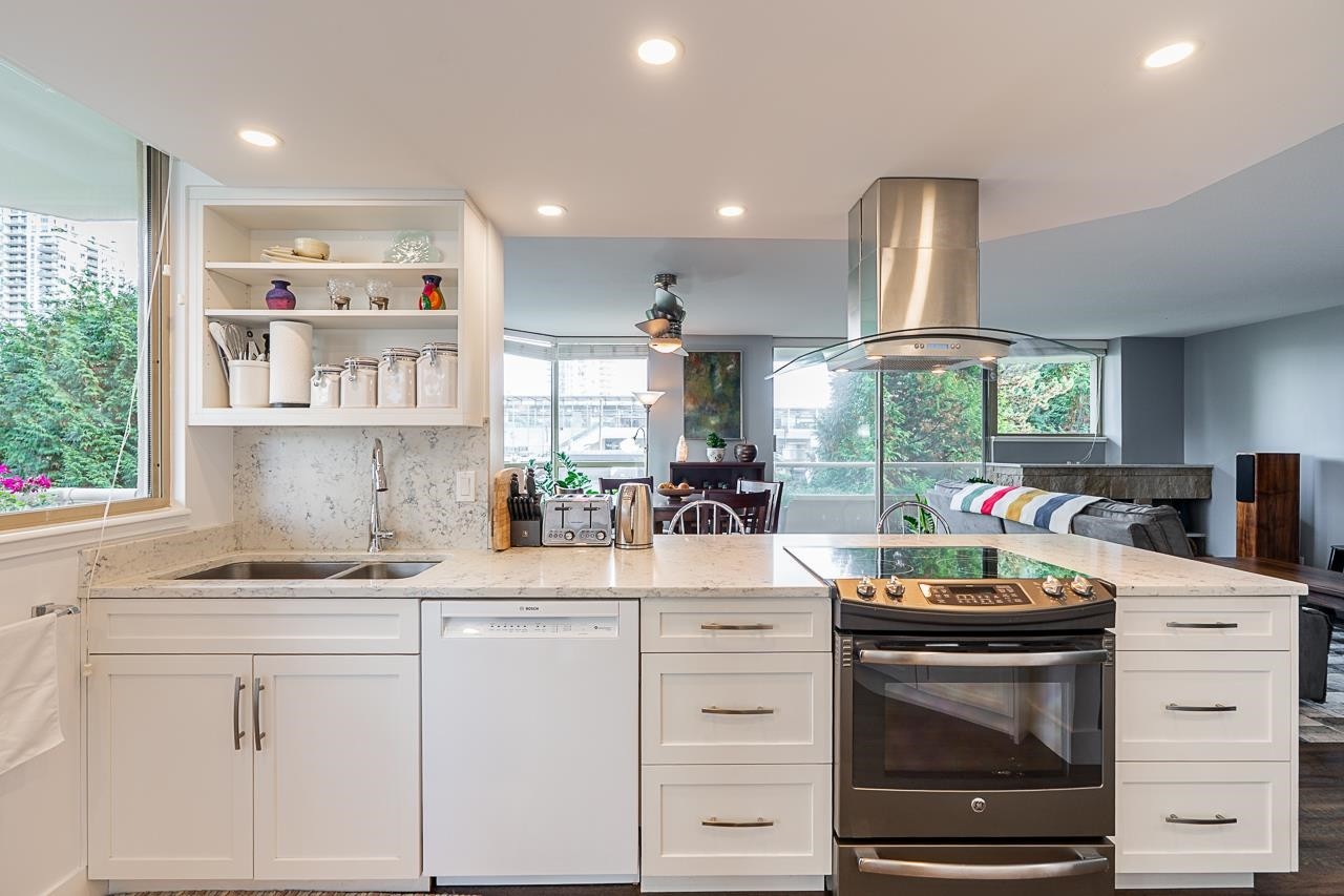 









728


Farrow

Street, 402,
Coquitlam,




BC
V3J 3S6

