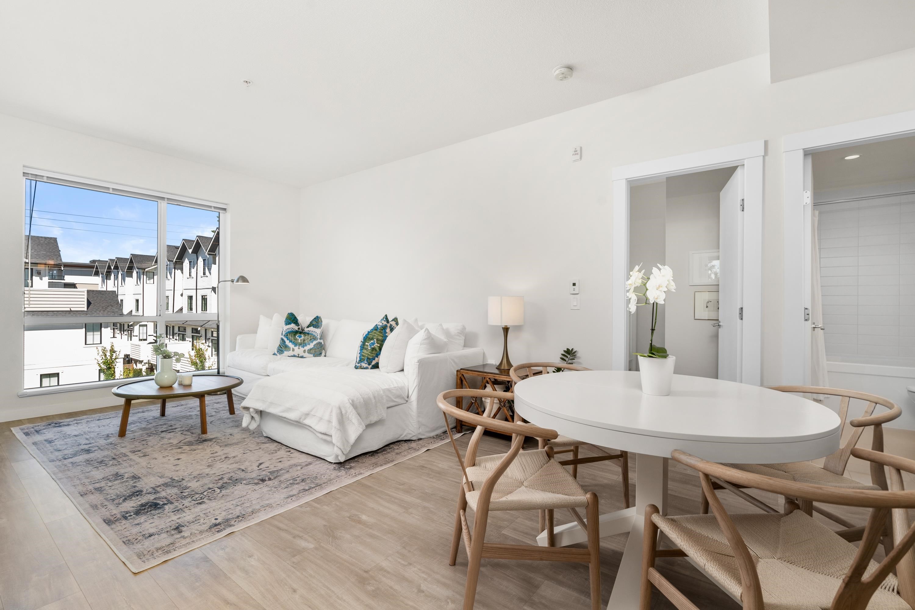 









615


3rd

Street East, 205,
North Vancouver,




BC
V7L 0G3

