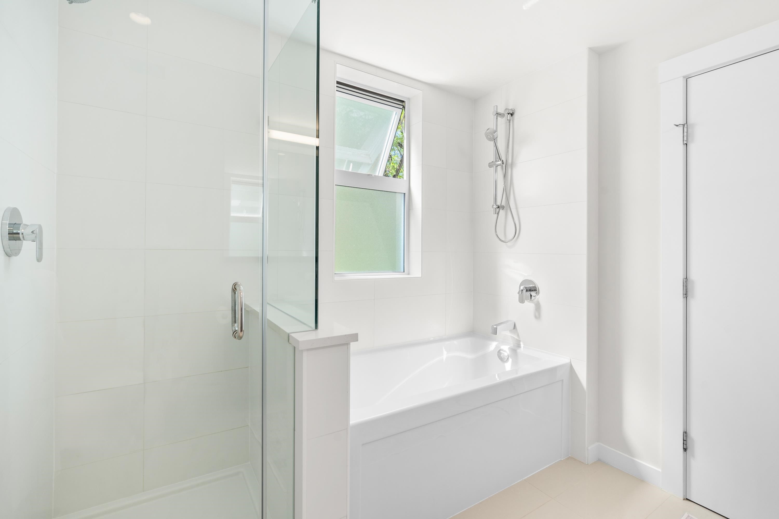 









615


3rd

Street East, 205,
North Vancouver,




BC
V7L 0G3

