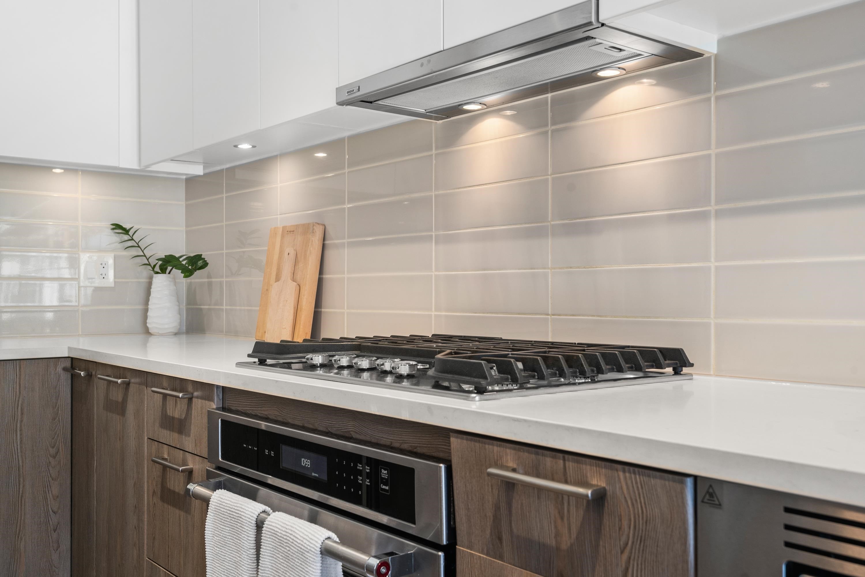 









615


3rd

Street East, 205,
North Vancouver,




BC
V7L 0G3

