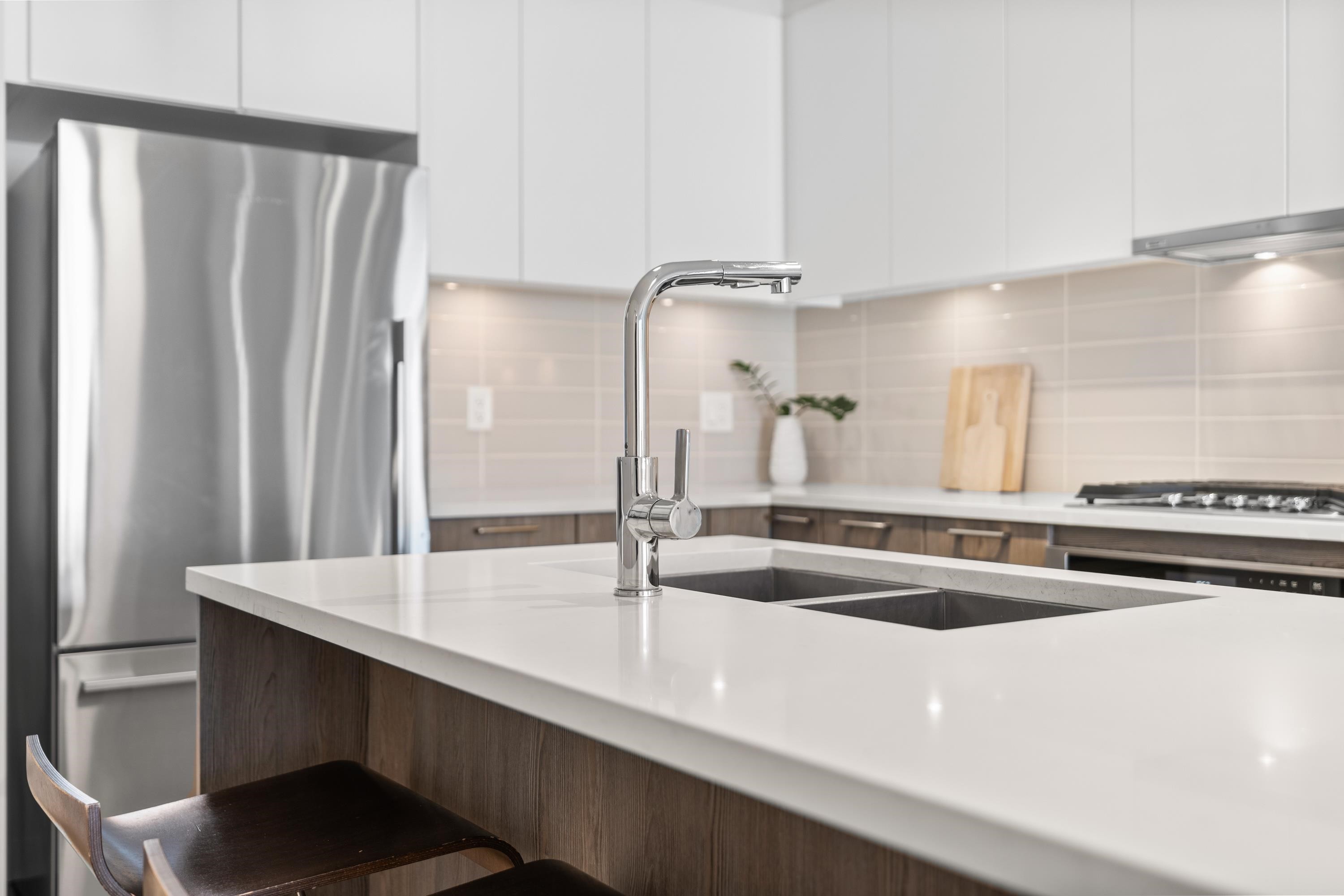 









615


3rd

Street East, 205,
North Vancouver,




BC
V7L 0G3

