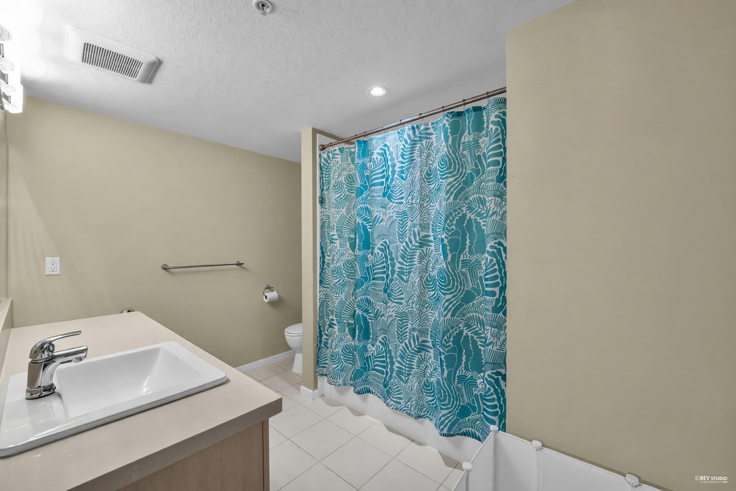 









3156


Dayanee Springs

Boulevard, 310,
Coquitlam,




BC
V3E 0B7

