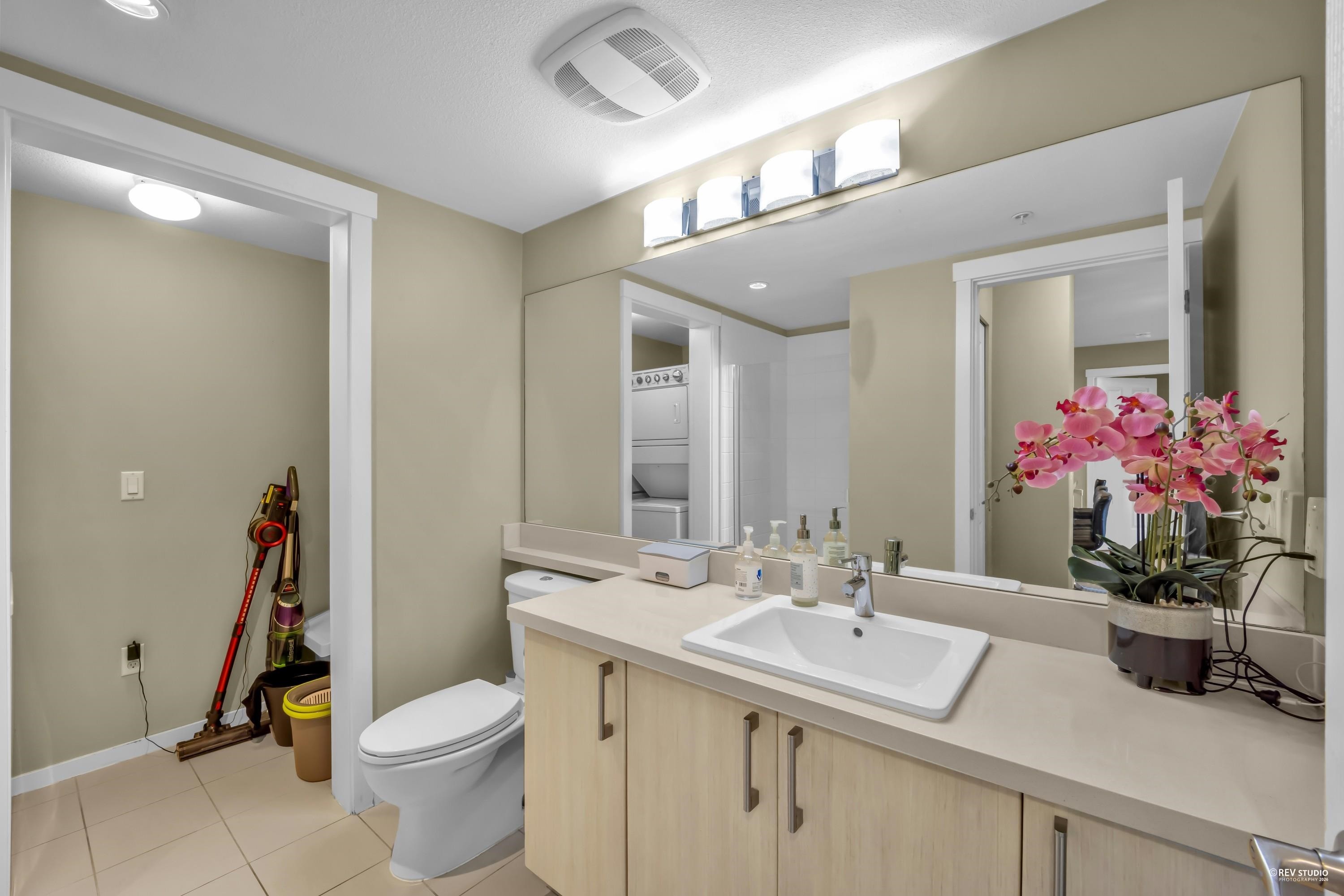 









3156


Dayanee Springs

Boulevard, 310,
Coquitlam,




BC
V3E 0B7

