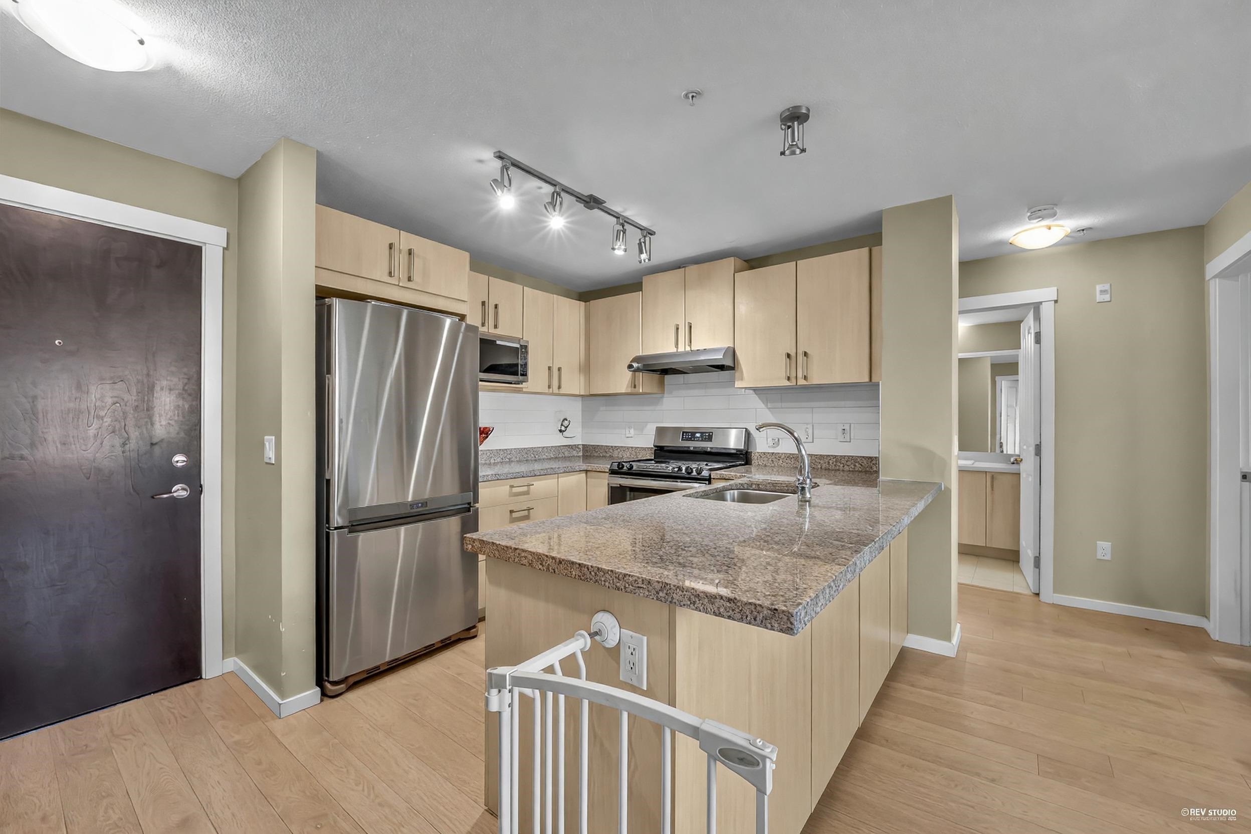 









3156


Dayanee Springs

Boulevard, 310,
Coquitlam,




BC
V3E 0B7

