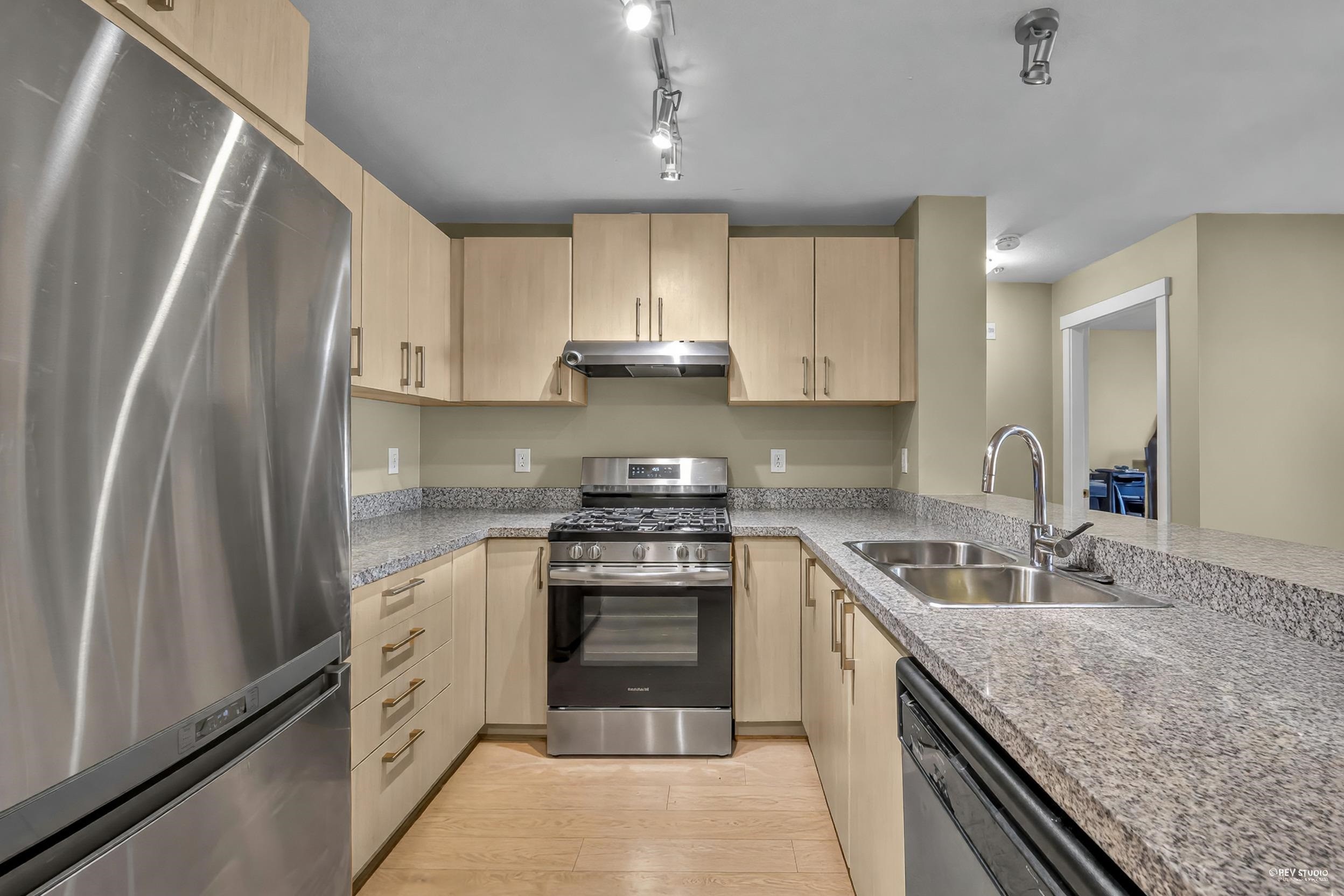 









3156


Dayanee Springs

Boulevard, 310,
Coquitlam,




BC
V3E 0B7

