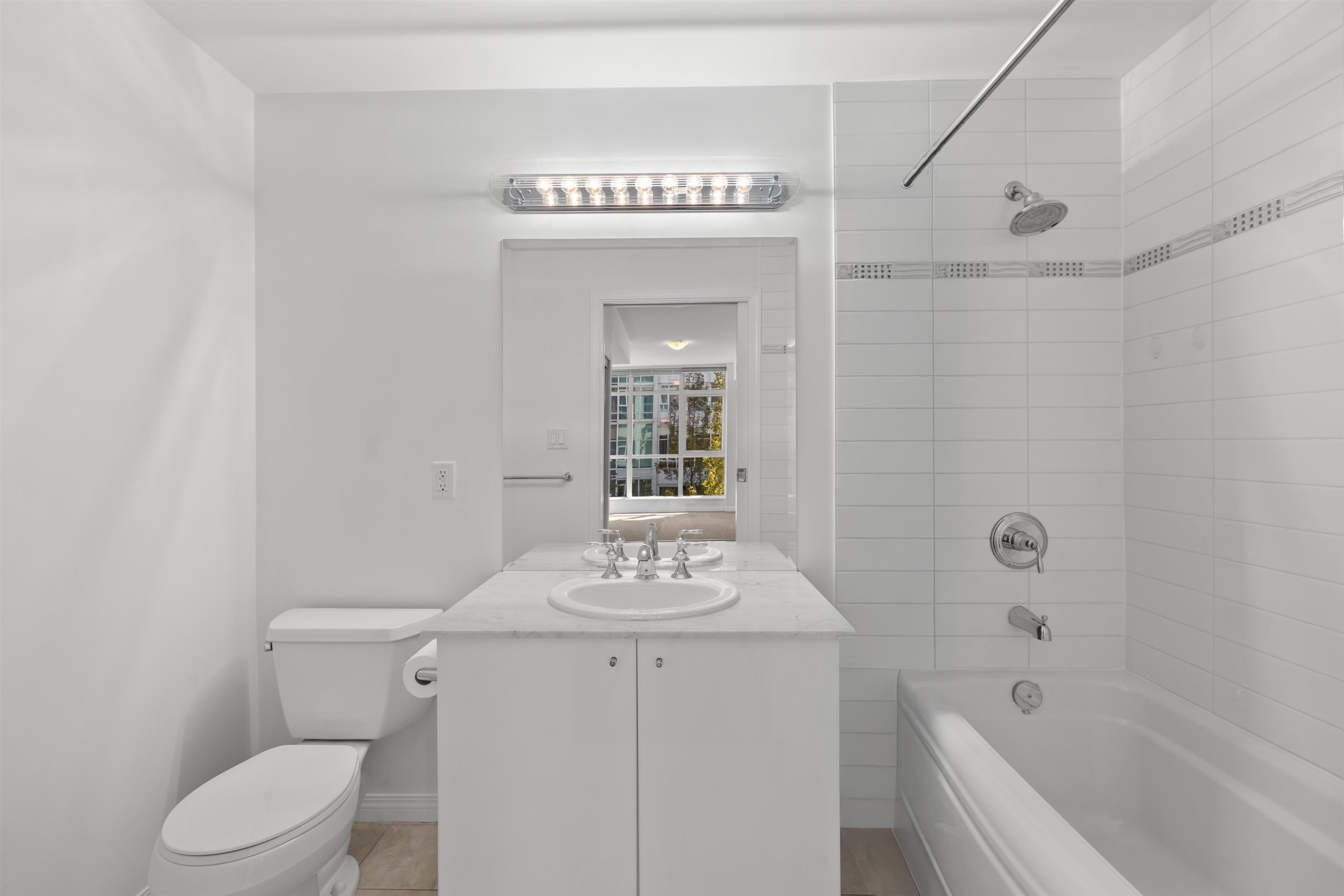 









100


Esplanade

Avenue East, 307,
North Vancouver,




BC
V7L 4V1

