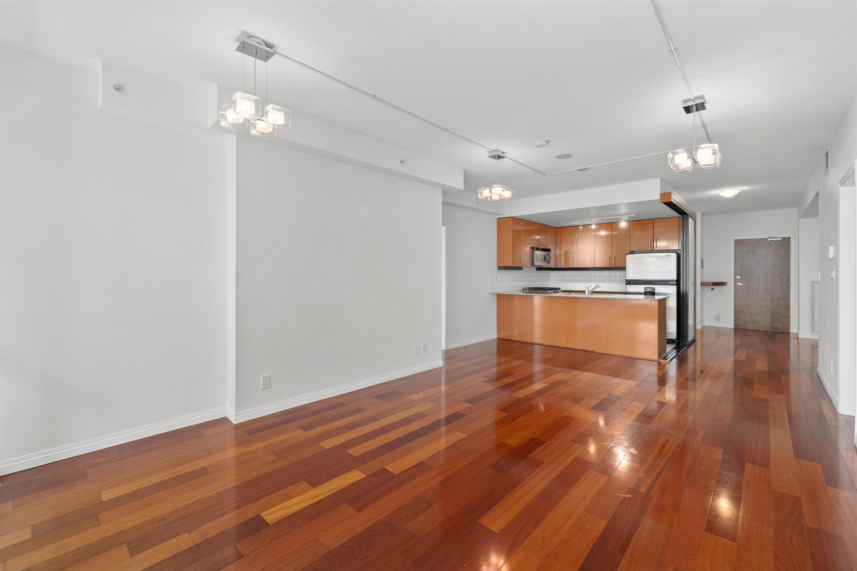 









100


Esplanade

Avenue East, 307,
North Vancouver,




BC
V7L 4V1

