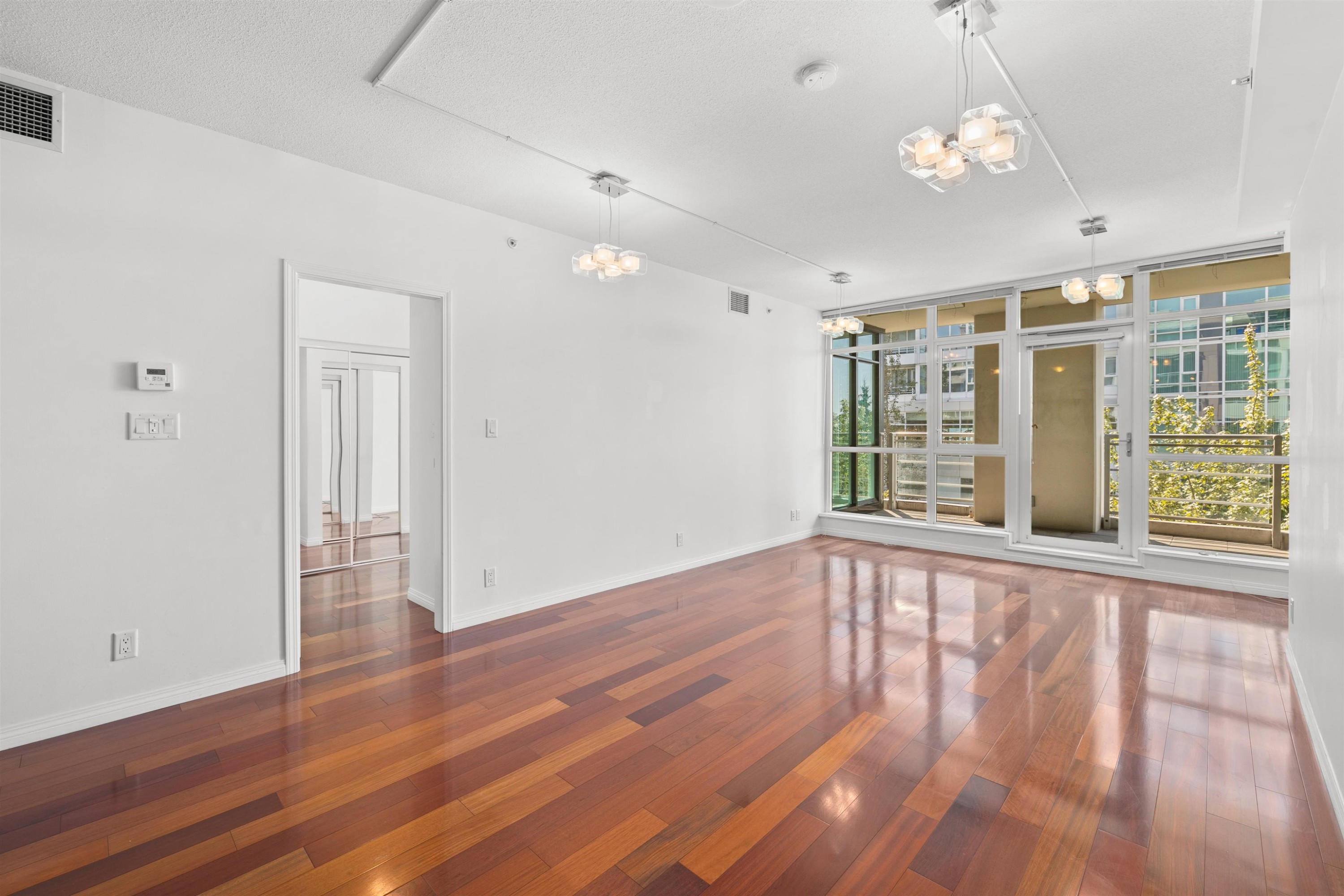 









100


Esplanade

Avenue East, 307,
North Vancouver,




BC
V7L 4V1

