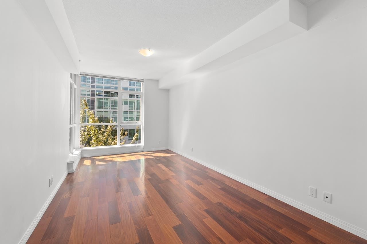 









100


Esplanade

Avenue East, 307,
North Vancouver,




BC
V7L 4V1

