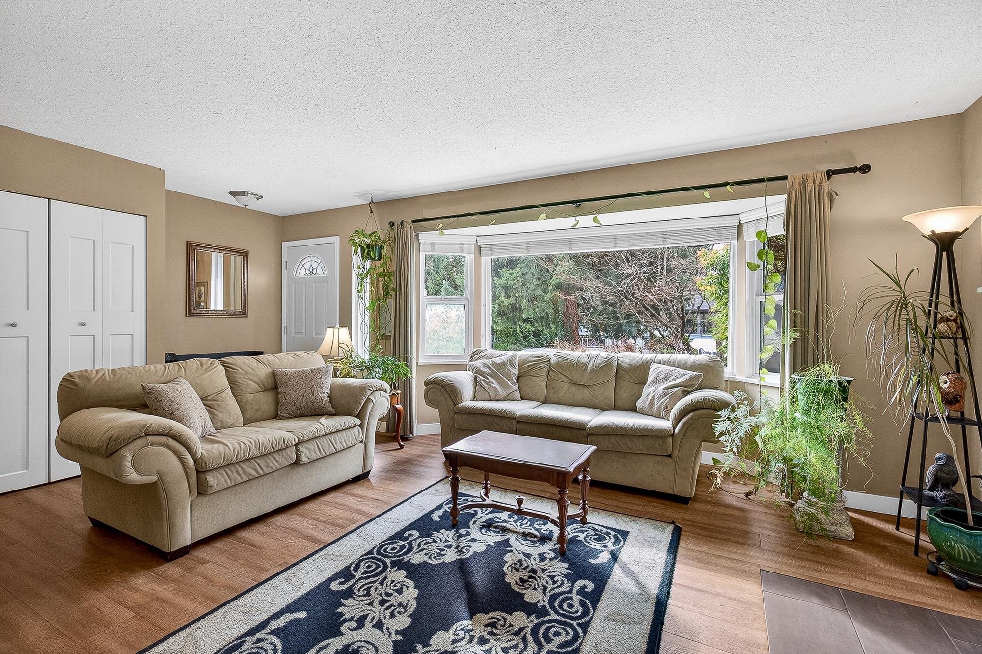 









21149


Glenwood

Avenue,
Maple Ridge,




BC
V2X 8L1

