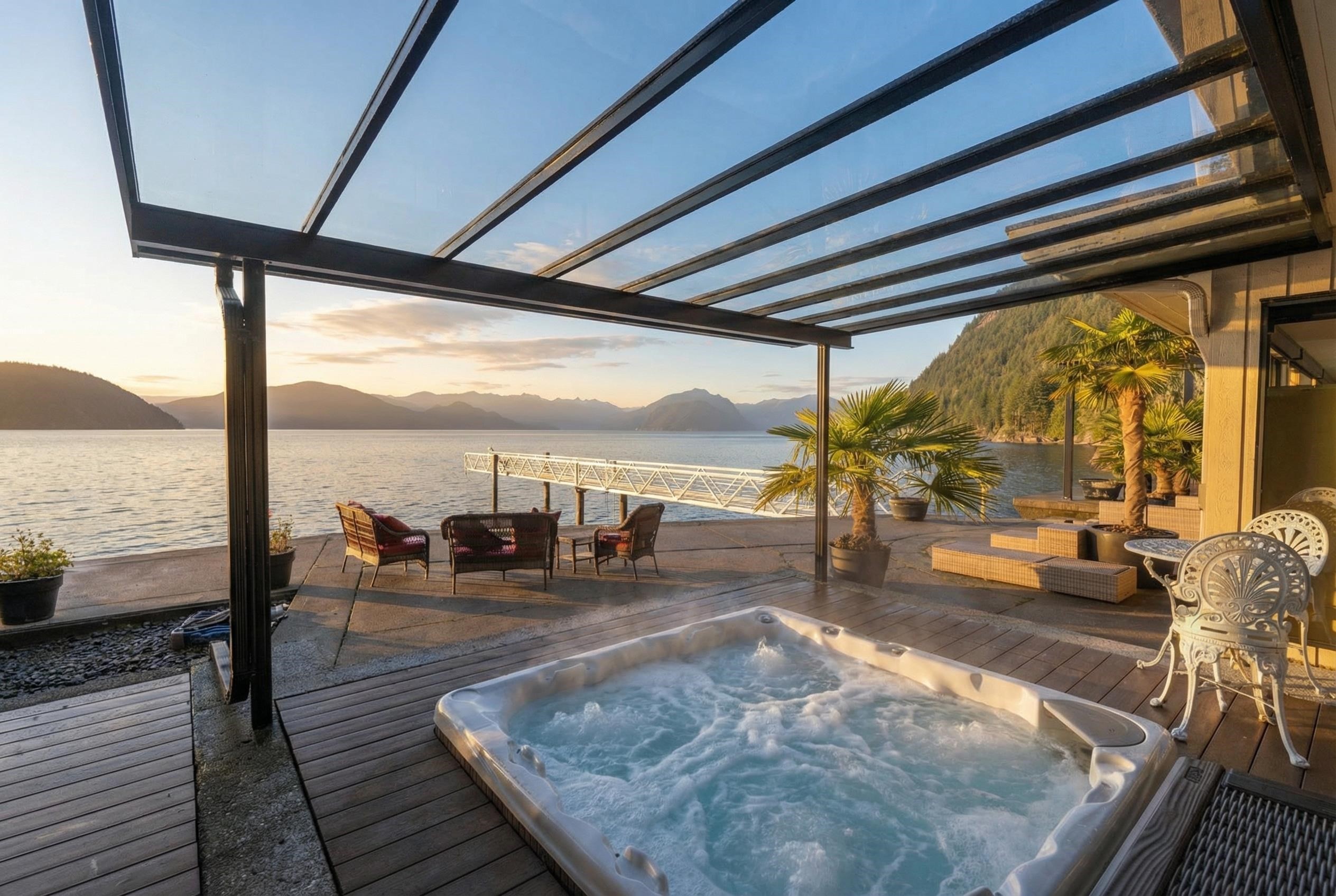 









2


Strachan Point

Road,
West Vancouver,




BC
V7W 1C6

