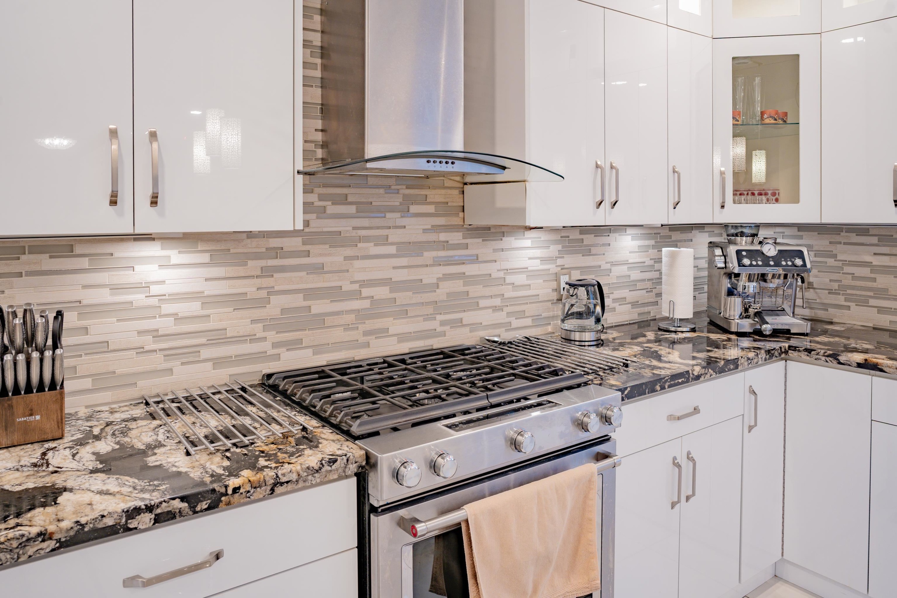 









23717


110

Avenue,
Maple Ridge,




BC
V2W 1E7

