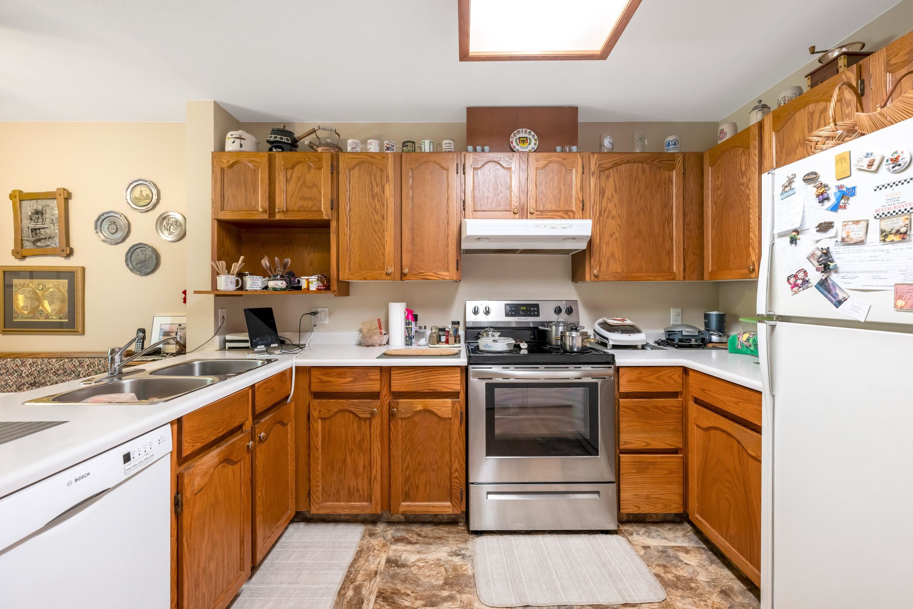 









22308


124

Avenue, 25,
Maple Ridge,




BC
V2X 0R6

